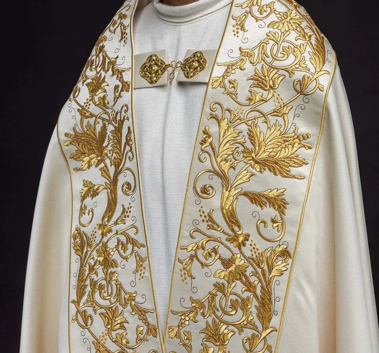 Roman Satin Cope in Ecru with Embroidered Sacred Heart of Jesus