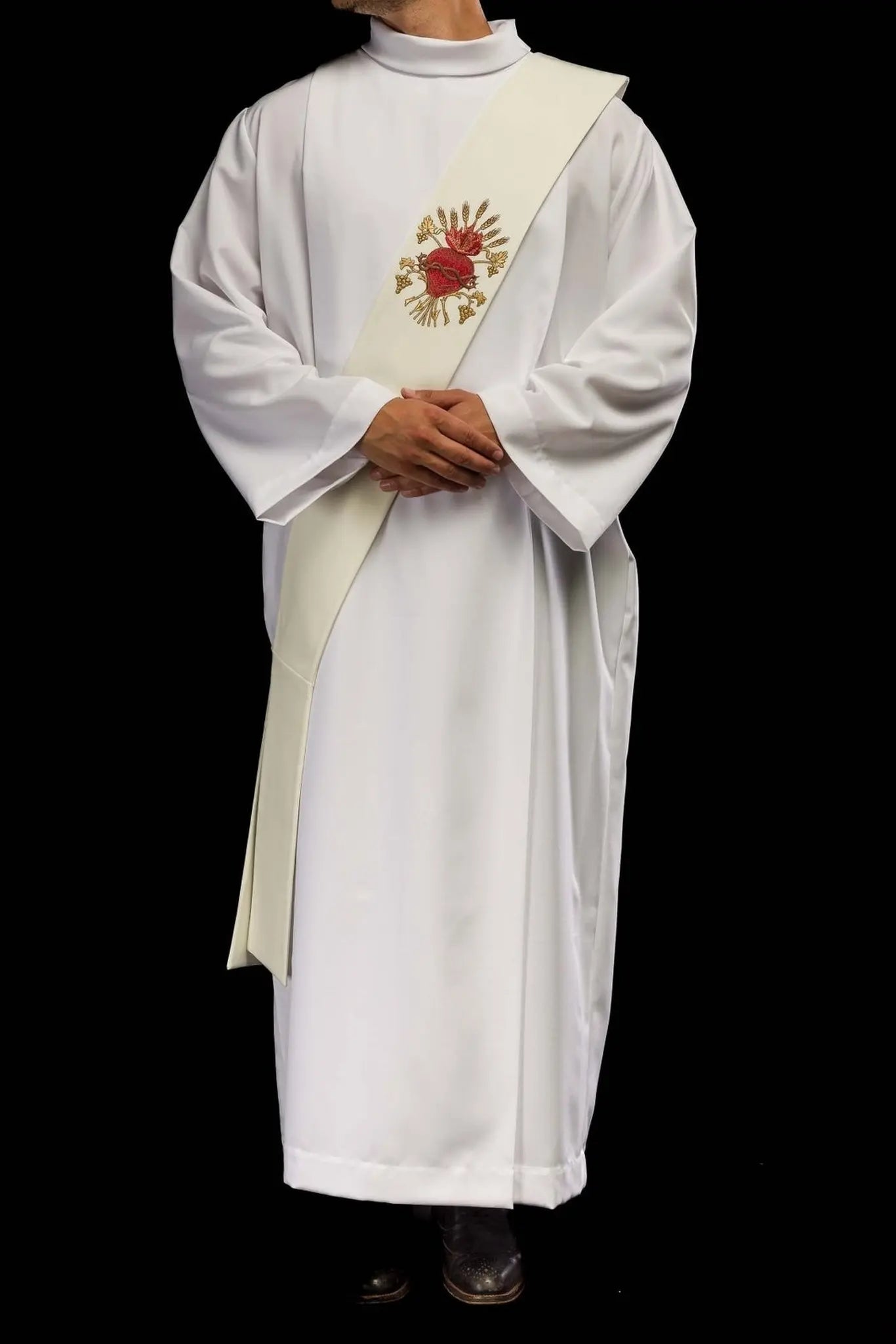 Diaconate stole with embroidery of the Heart of Jesus