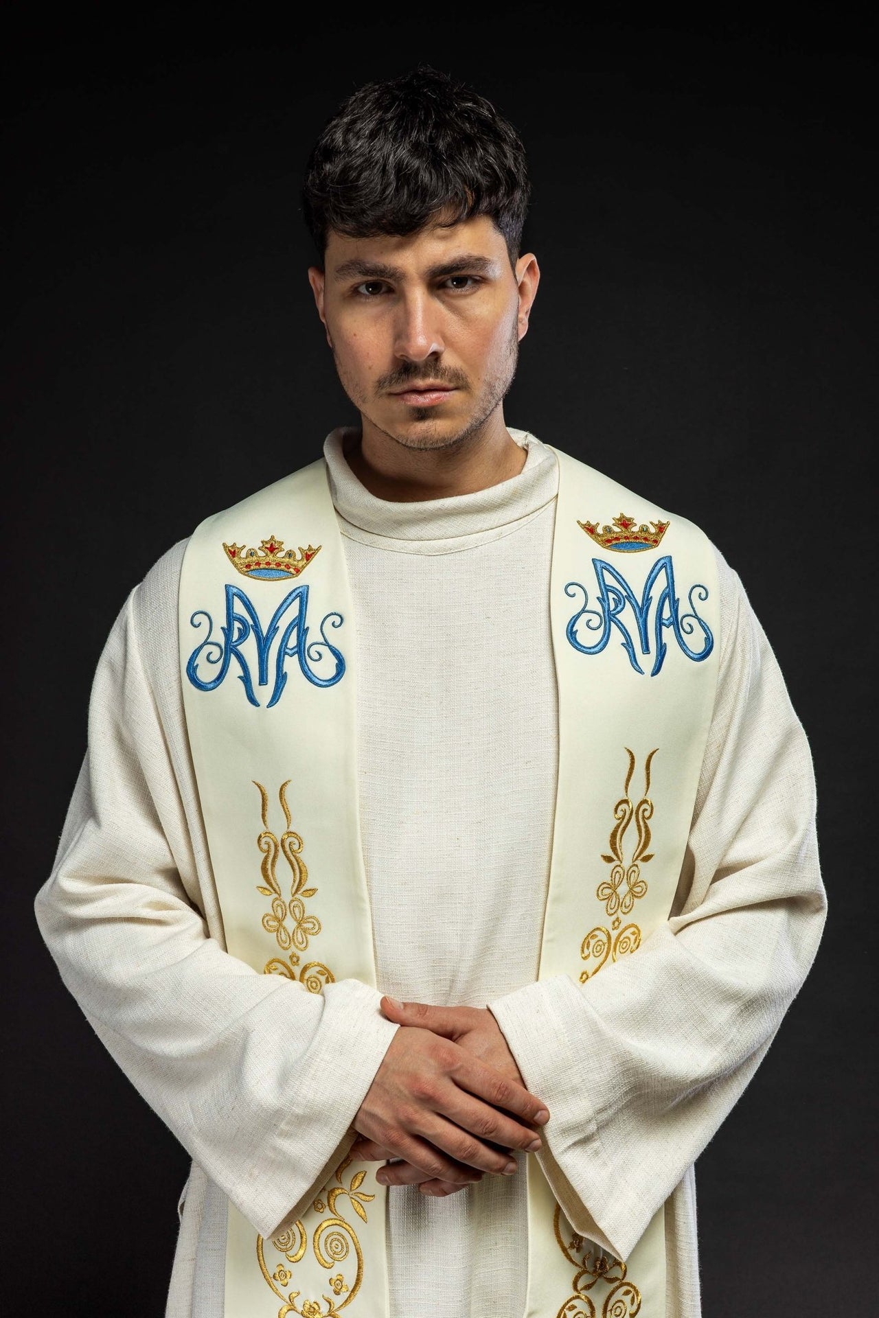 Stuła haftowana motyw Maryjny z koroną ecru