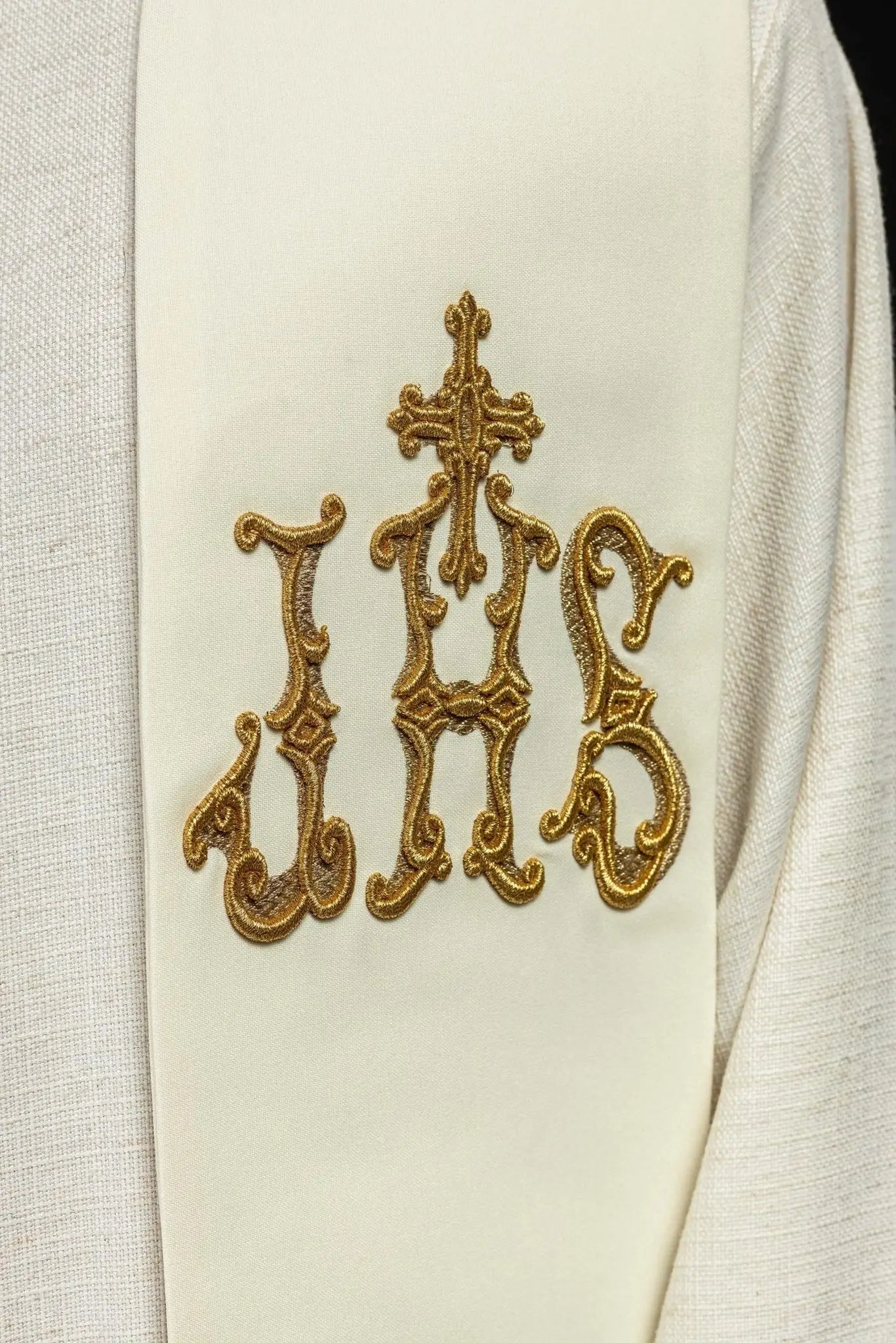 Estola do sacerdote bordada Cruz e IHS cru