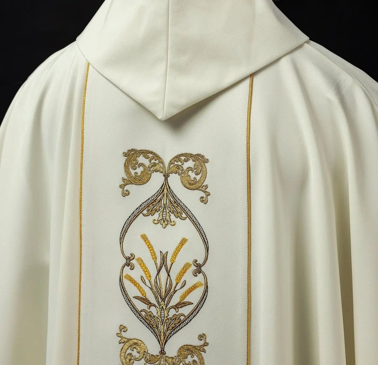 Decorated IHS chasuble in ecru