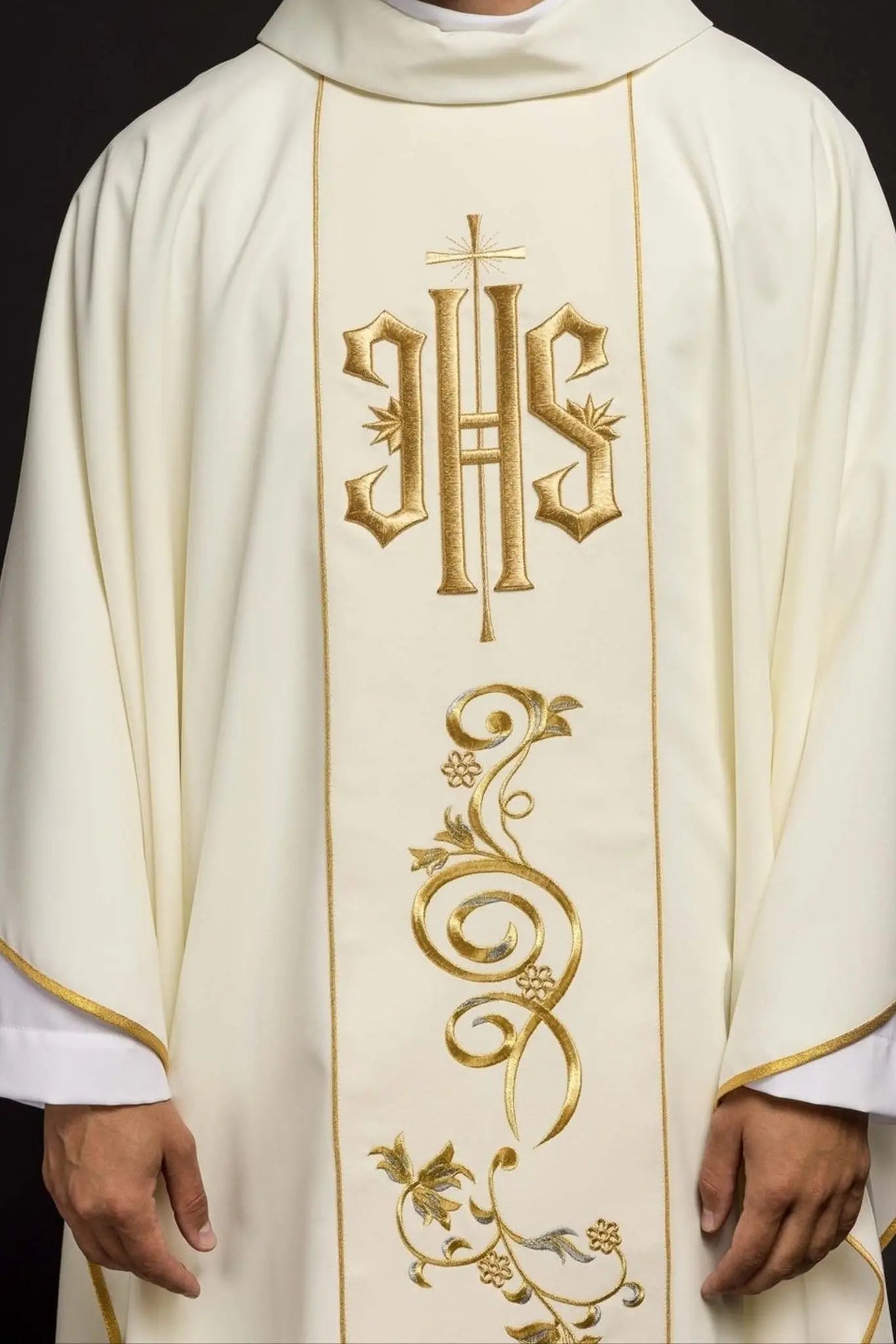 Decorated IHS chasuble in ecru