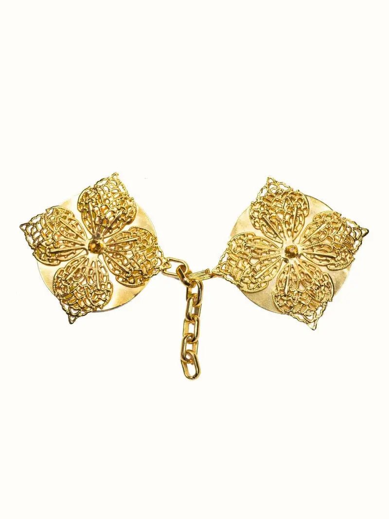 Gold clasp for cope and veil with decorative stone