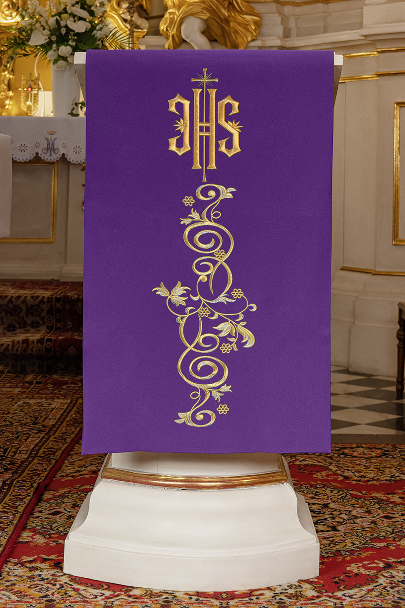 Embroidered lectern napkin with IHS motif