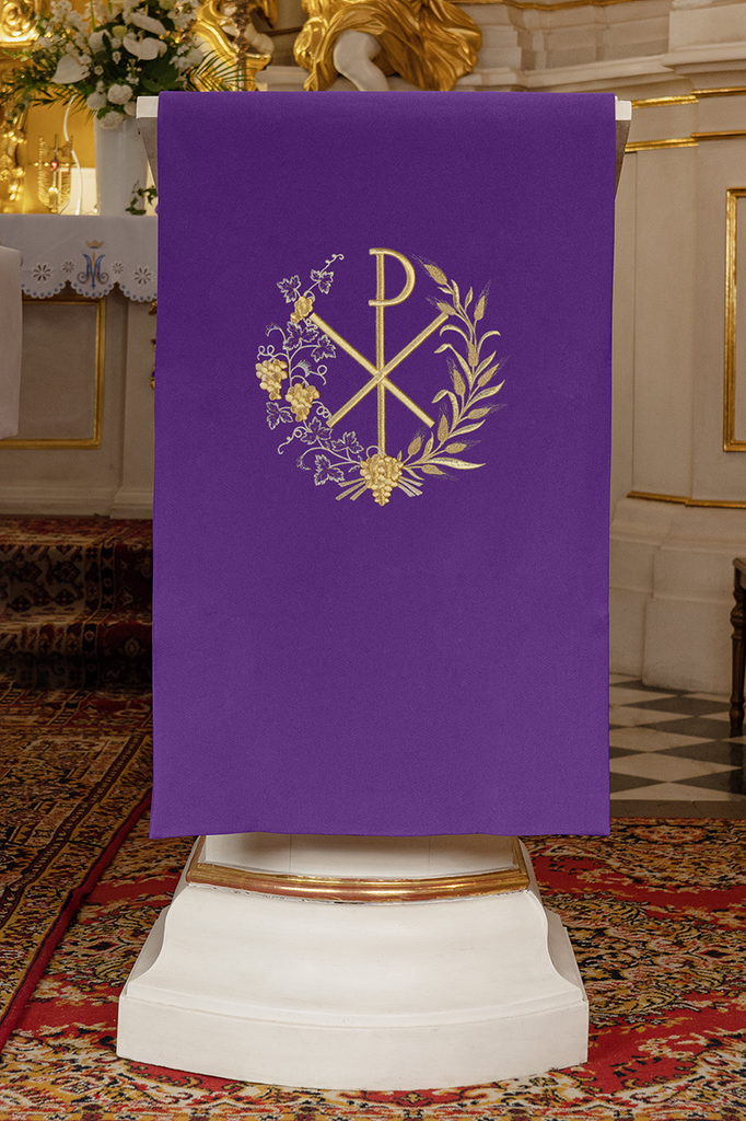 Embroidered lectern napkin with PAX motif