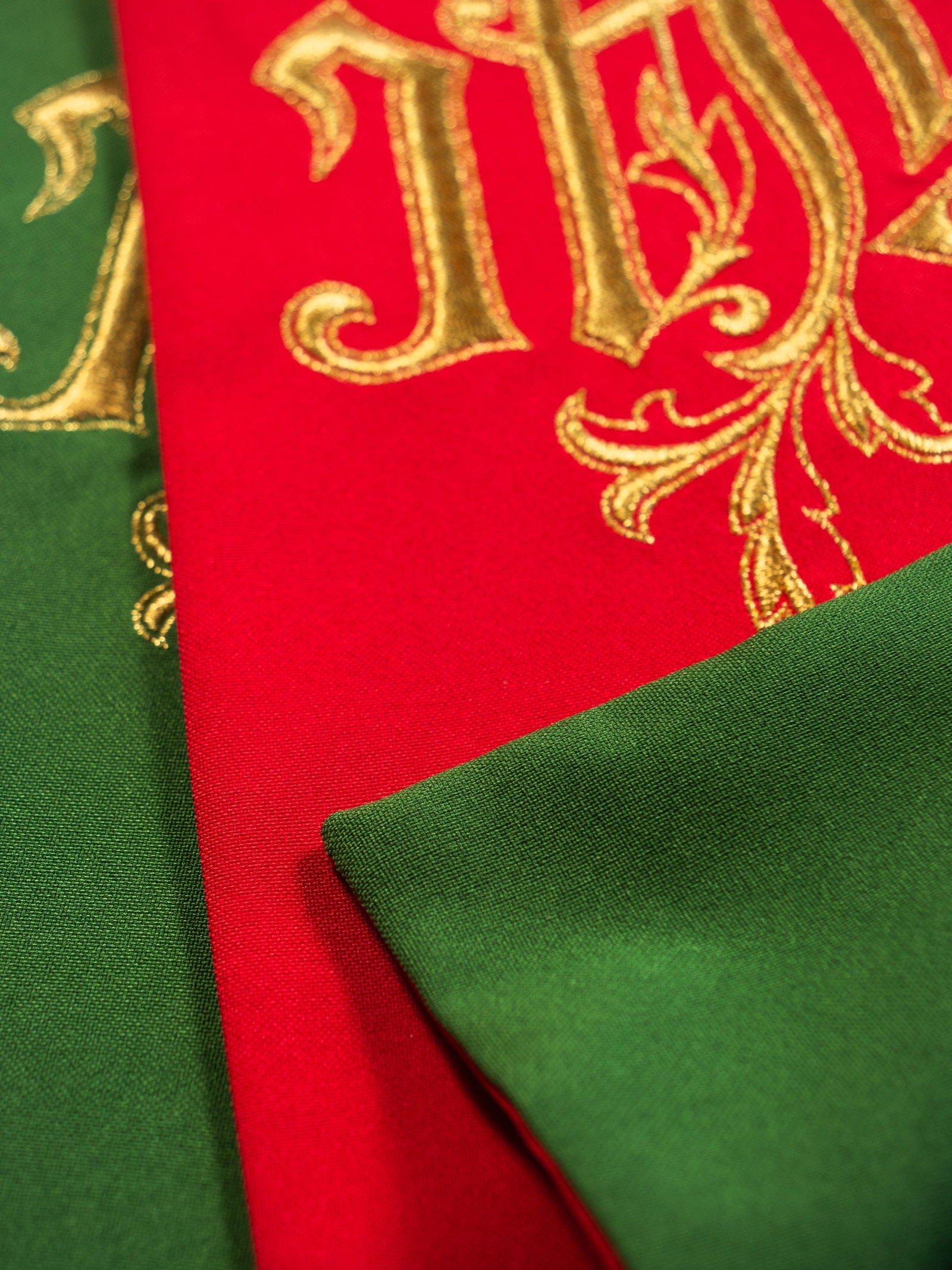 Two-sided embroidered stole IHS green-red