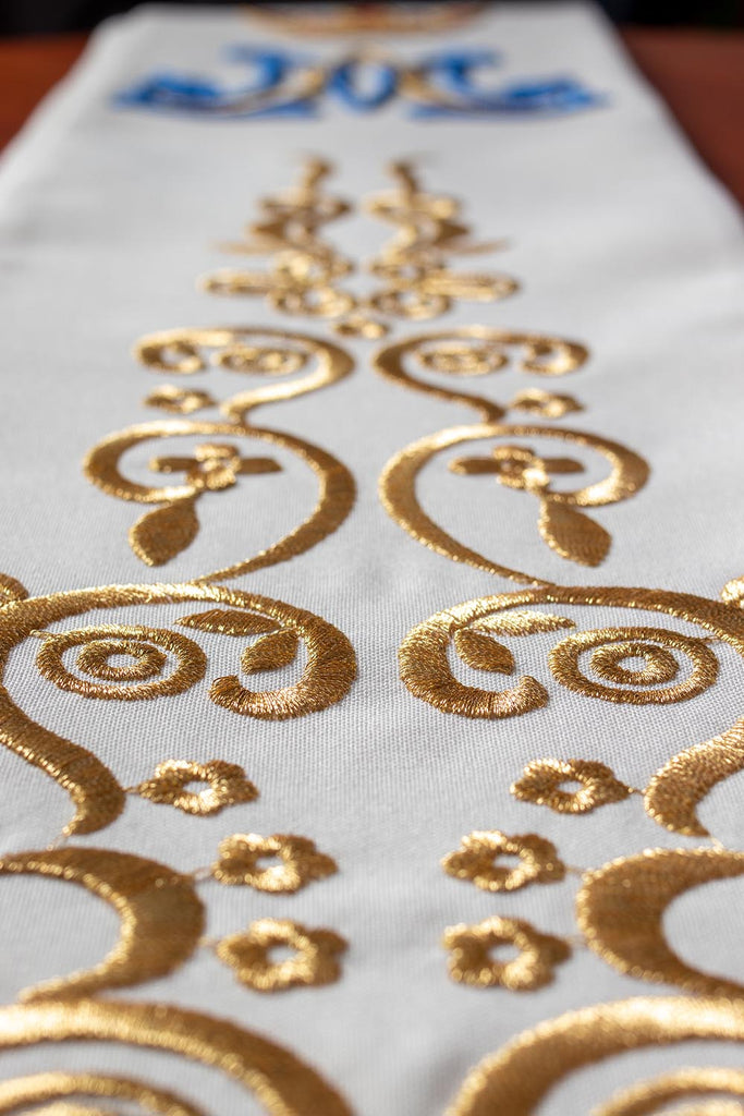 Embroidered white Marian priest's stole