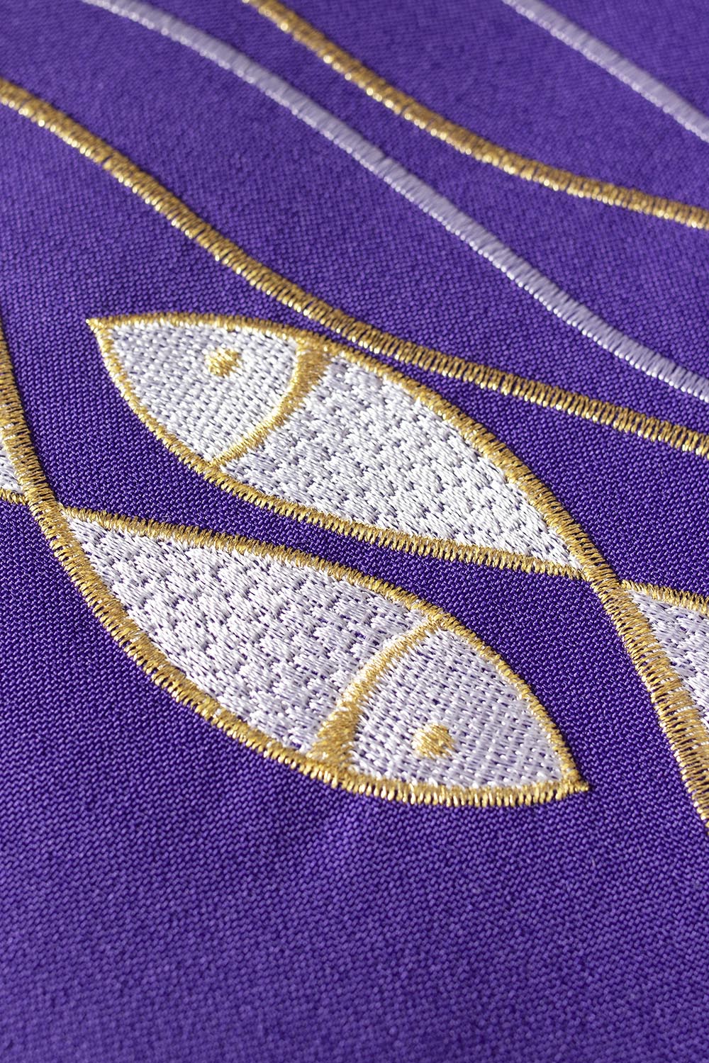 Embroidered priest's stole Fish Purple