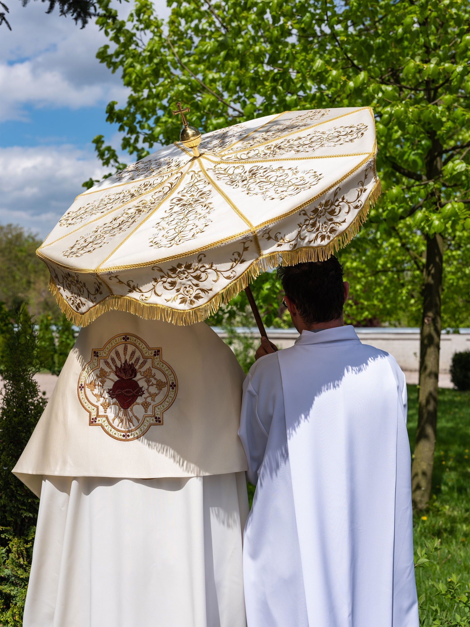 Liturgical veil Heart of Jesus ecru