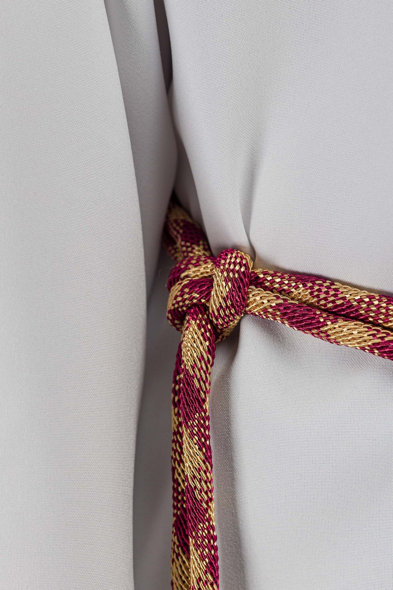 Cingulum liturgiczne czerwono-złote premium - ORNATY.PL