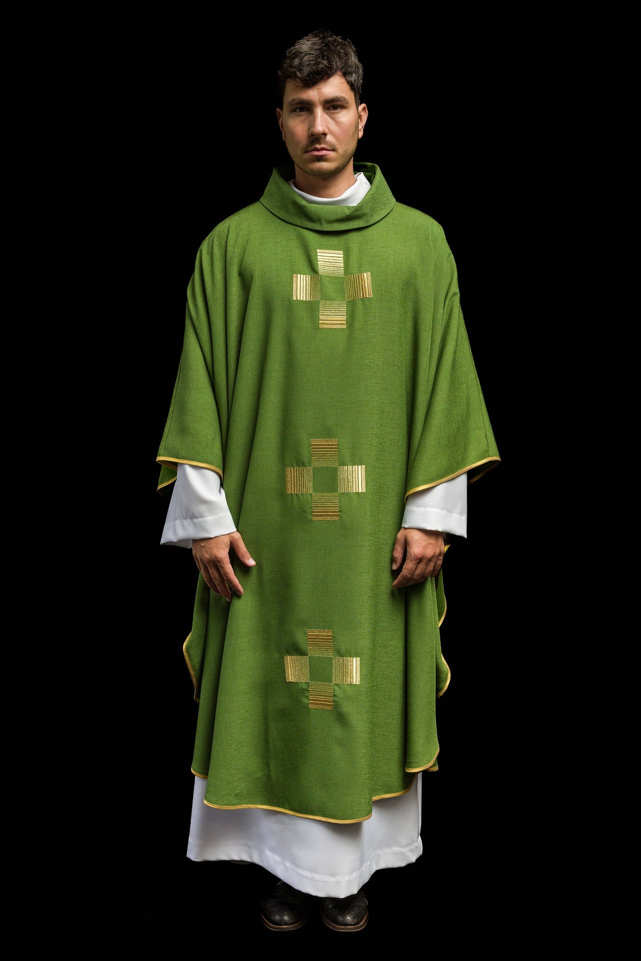 Chasuble with embroidered Crosses in green