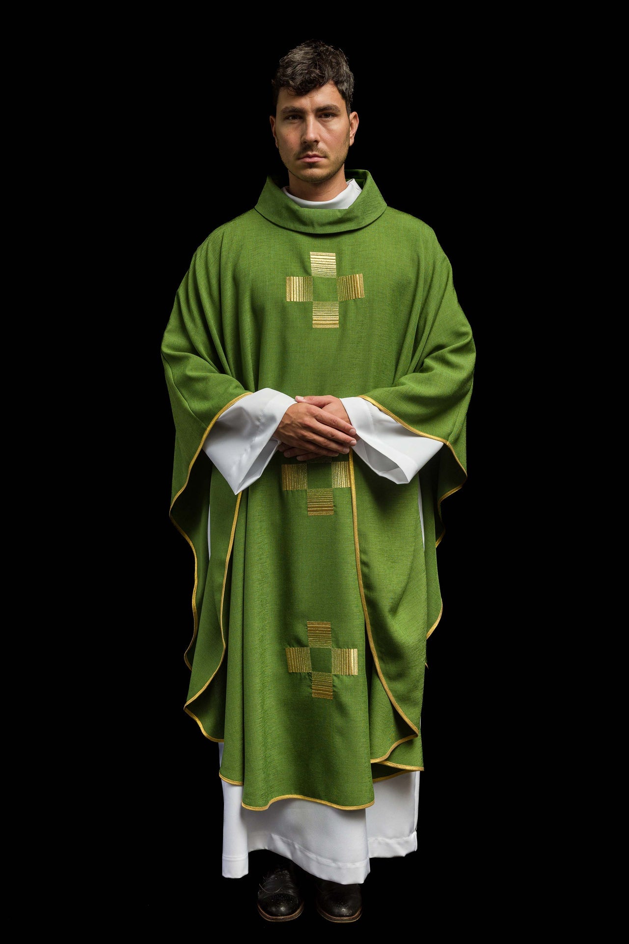 Chasuble with embroidered Crosses in green