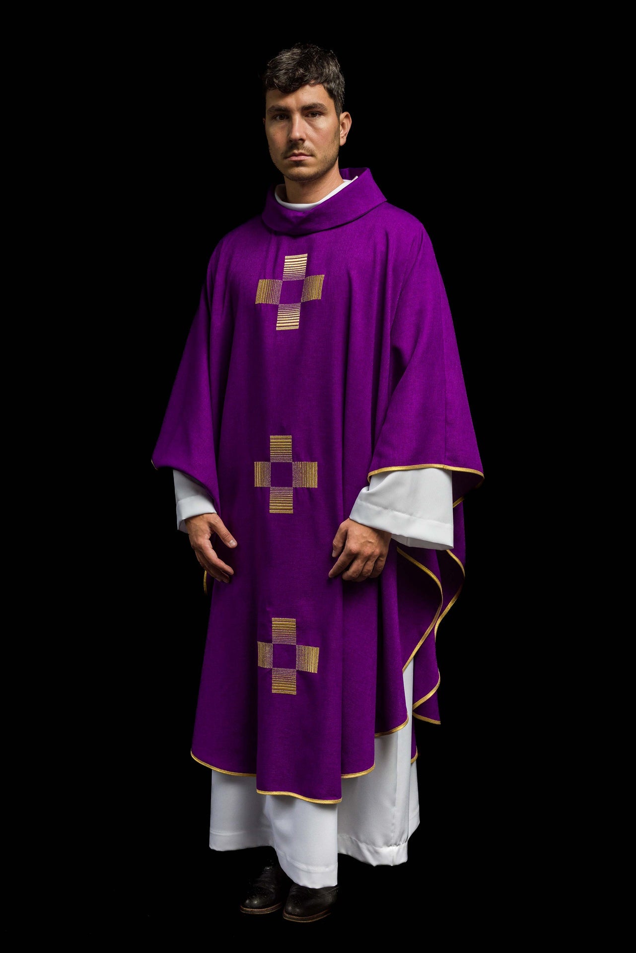 Chasuble with embroidered Crosses in purple