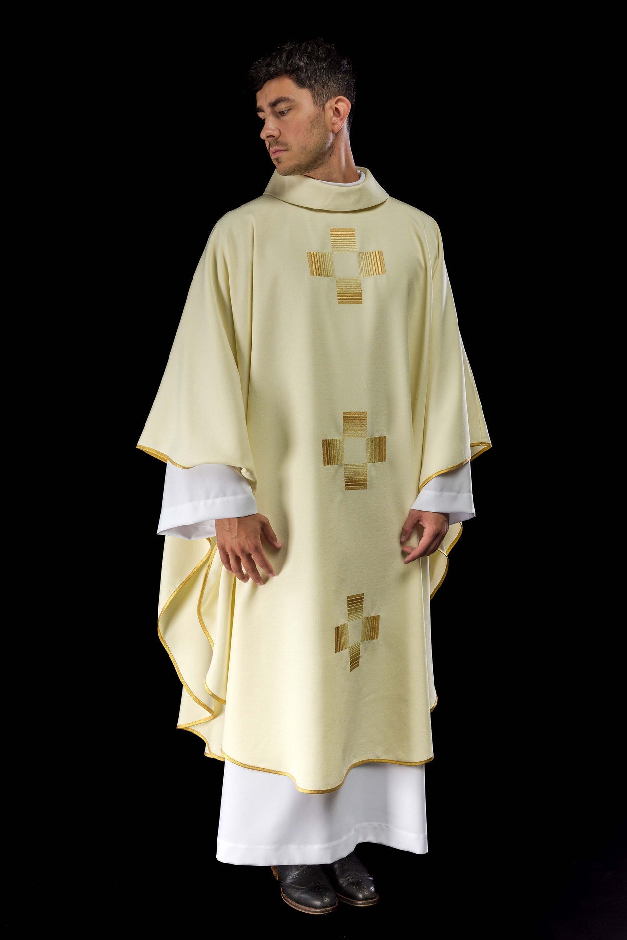 Chasuble with embroidered gold crosses
