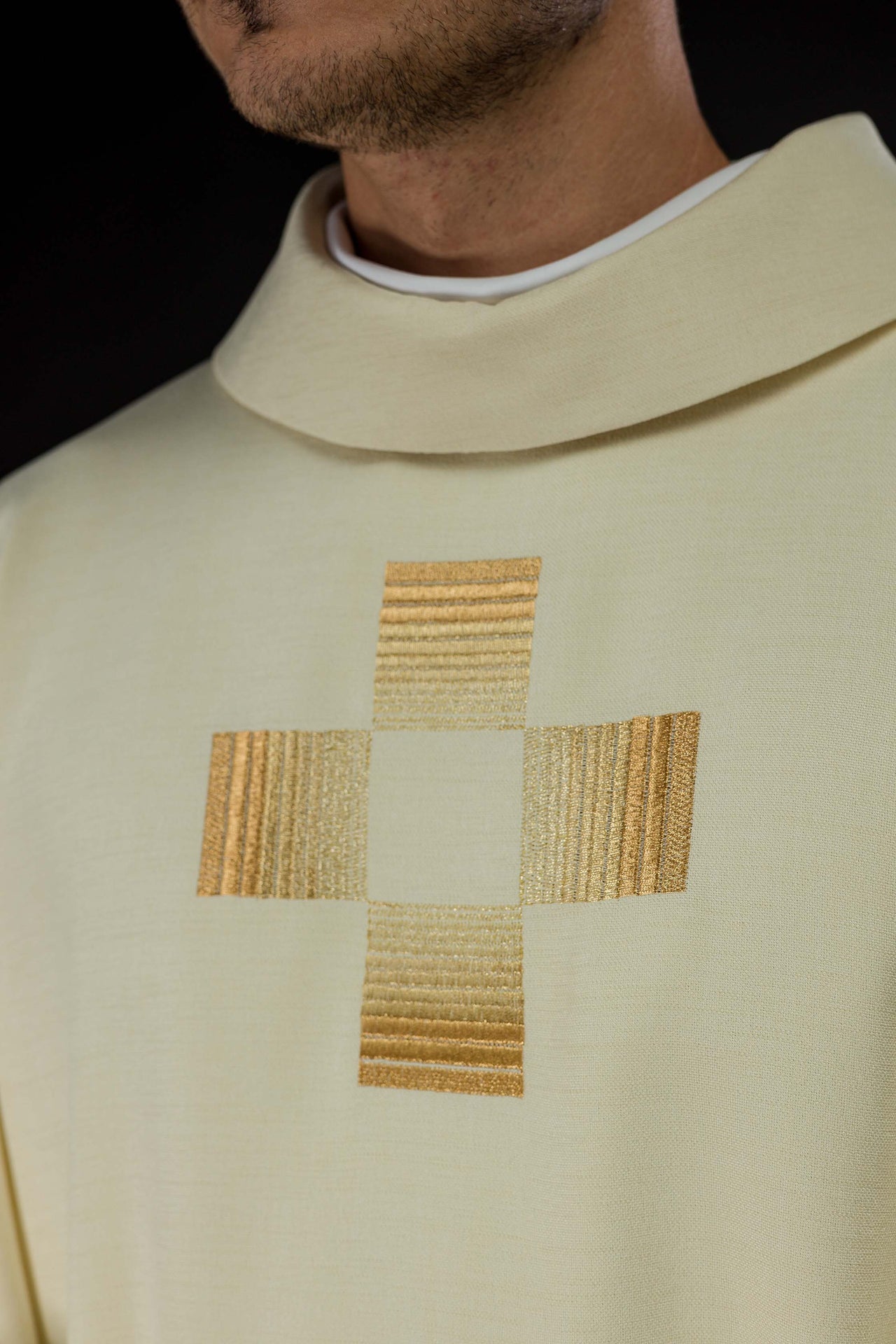 Chasuble with embroidered gold crosses