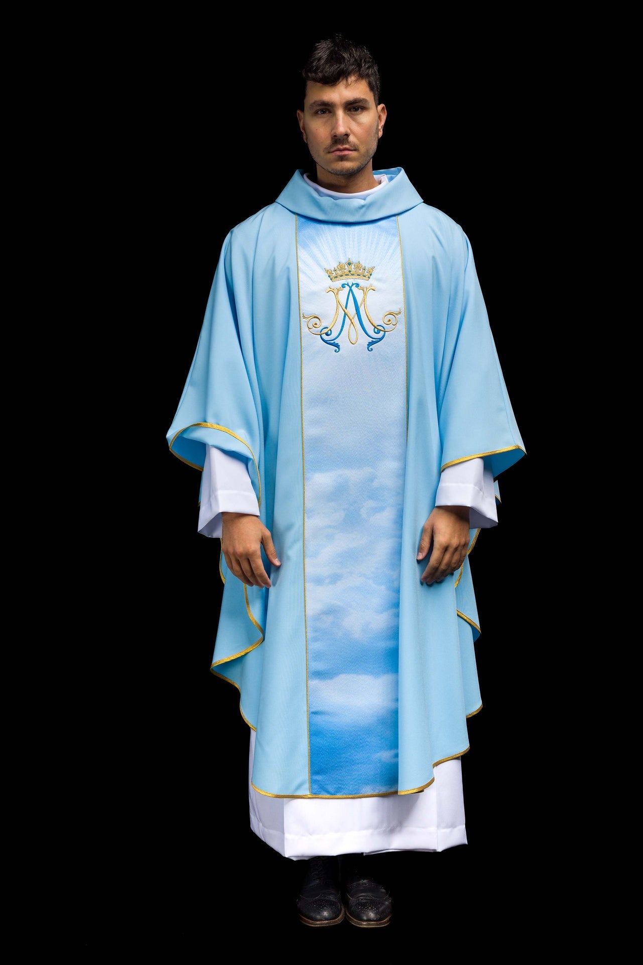 Blue Marian liturgical chasuble with sublimated and embroidered belt