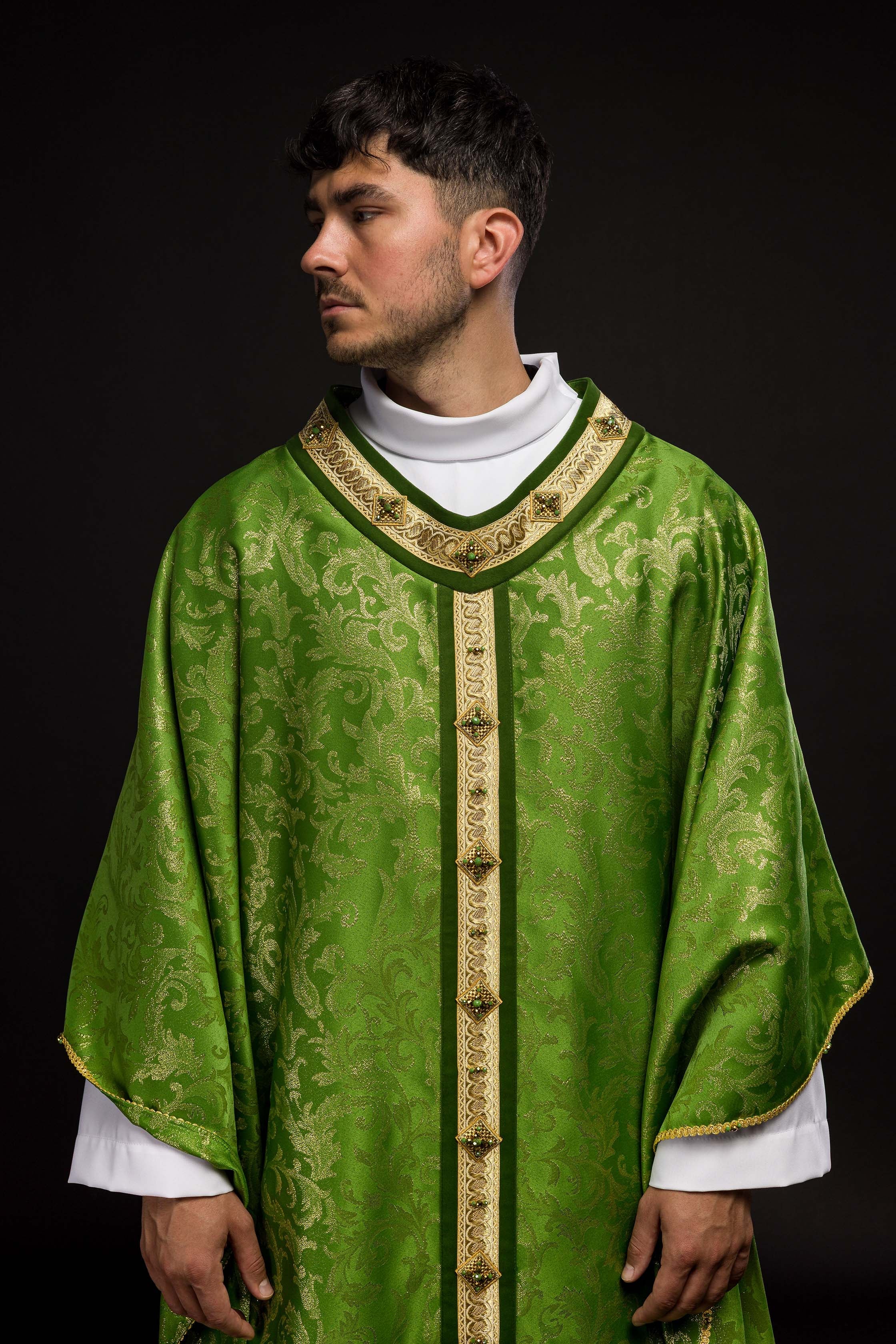 Handmade Chasuble with Natural Stones – Collection Handmade 7003