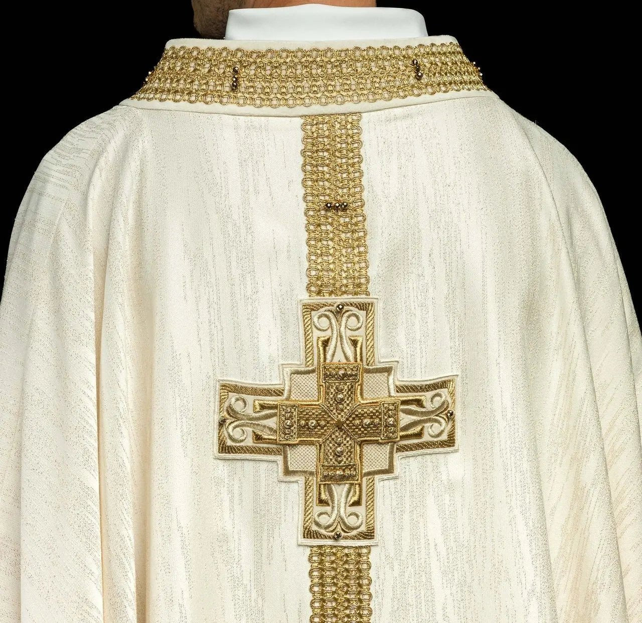 Handmade Chasuble with Natural Stones Handmade 7015 Ecru