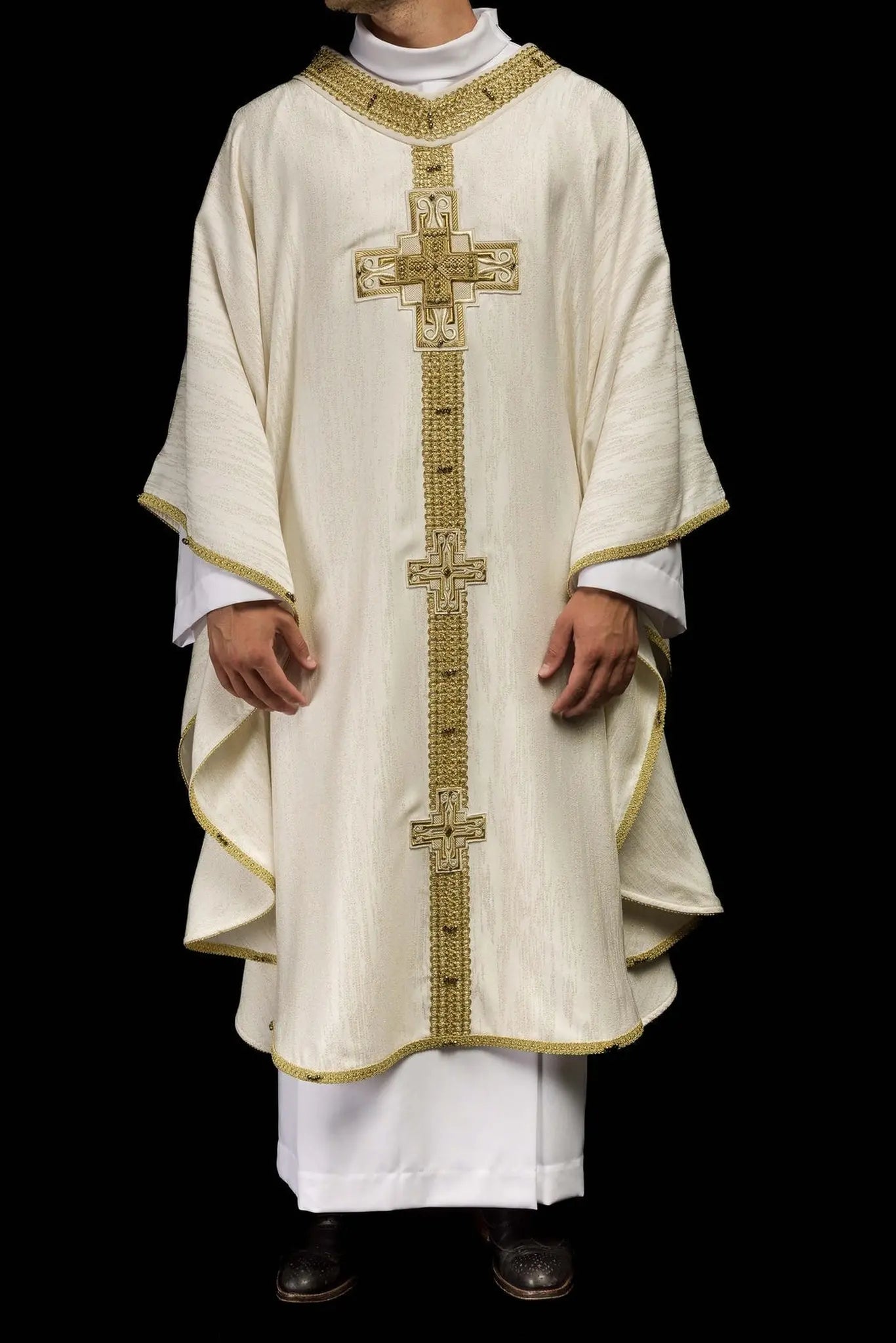 Handmade Chasuble with Natural Stones Handmade 7015 Ecru