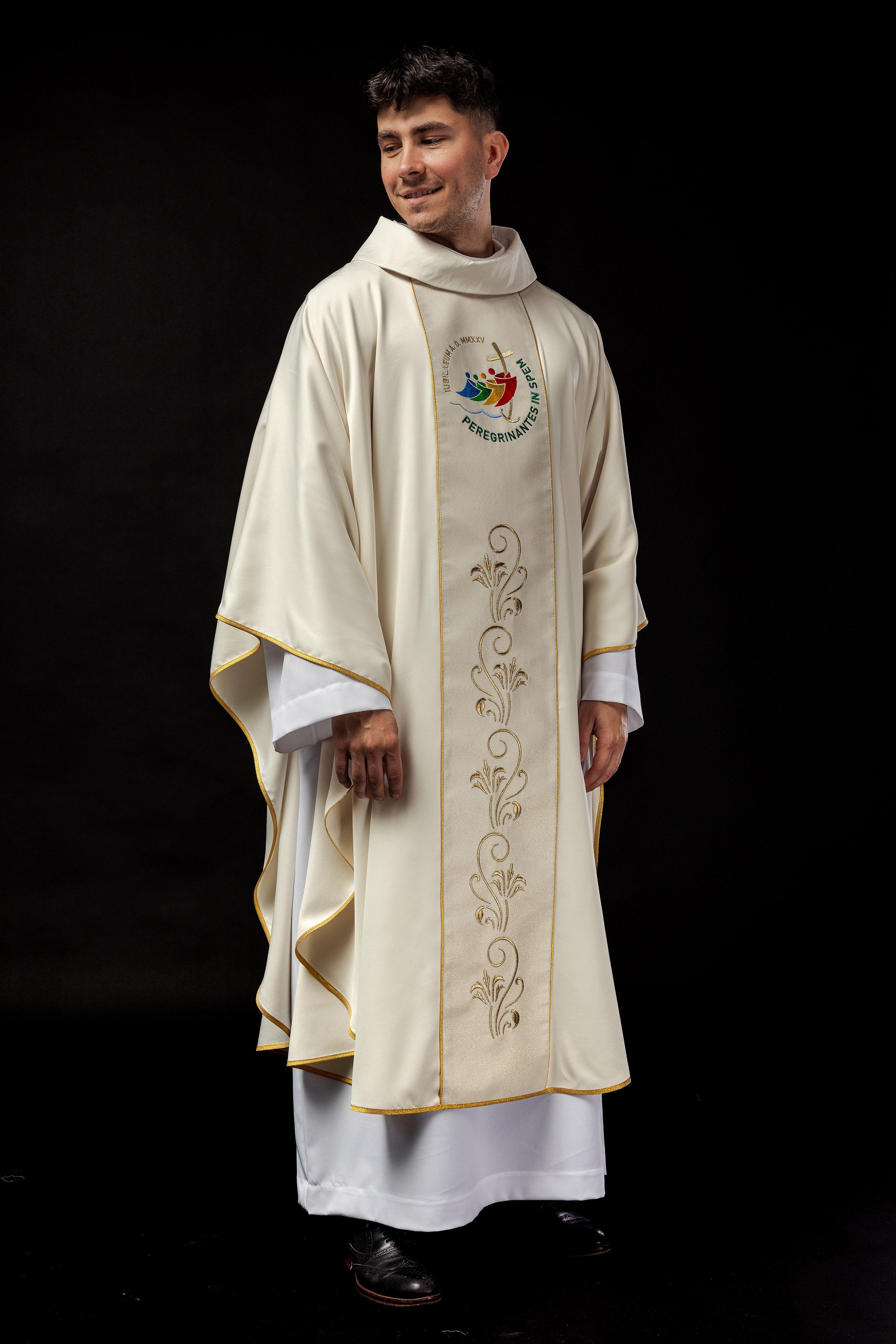 Chasuble with embroidered belt with jubilee logo ecru JUBILEE ROME 2025