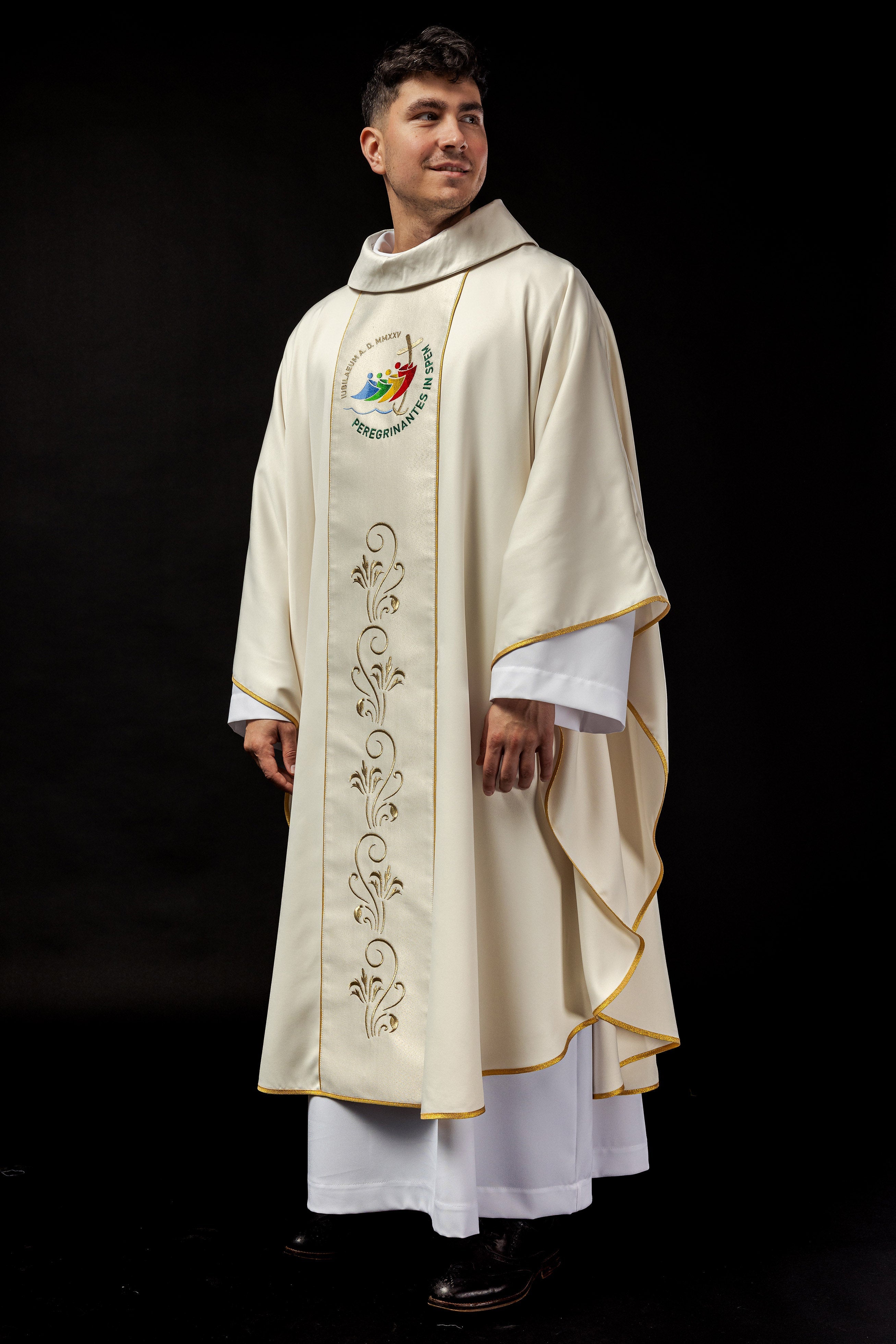 Chasuble with embroidered belt with jubilee logo ecru JUBILEE ROME 2025