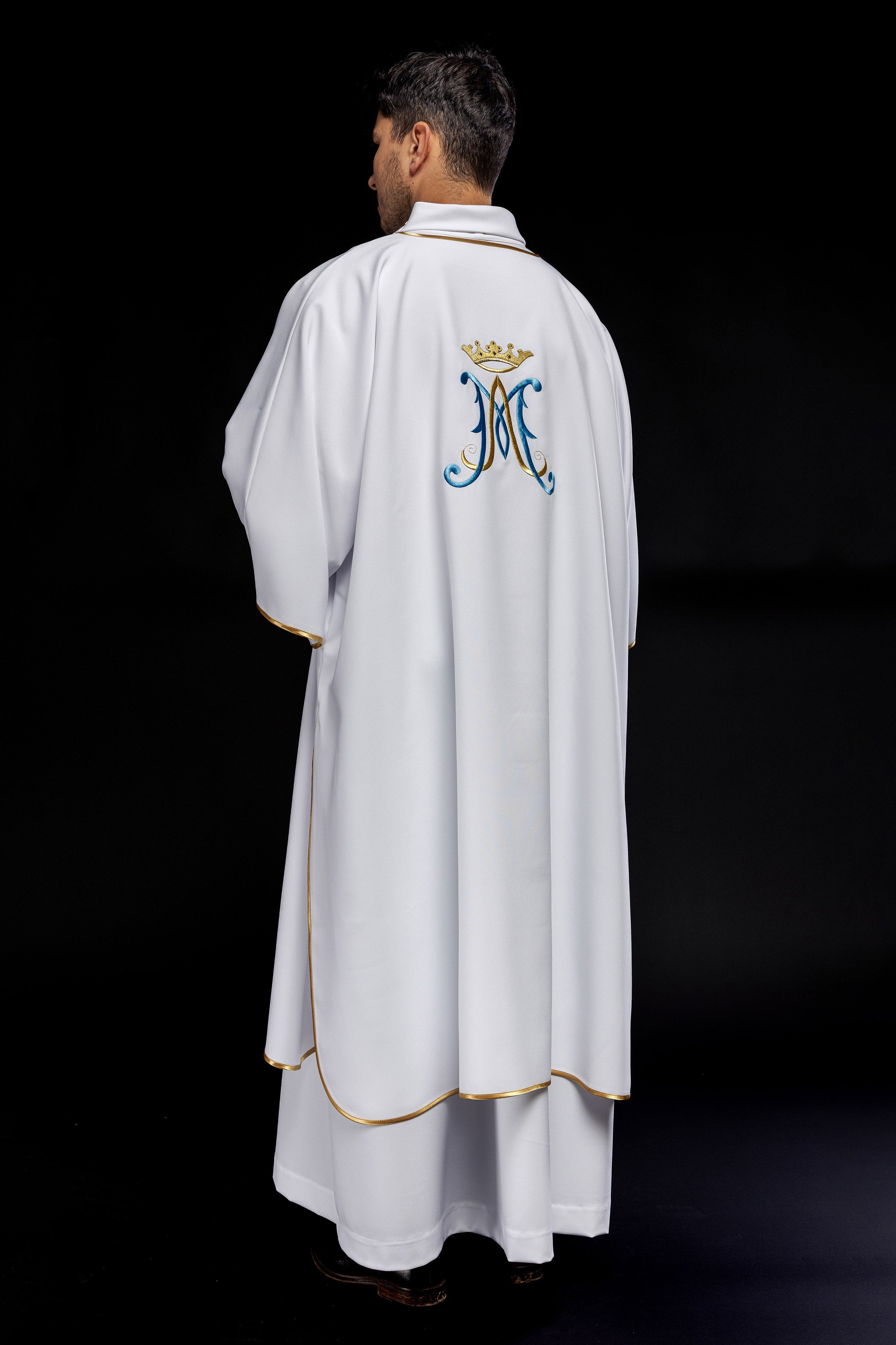 Dalmatics with Marian embroidery