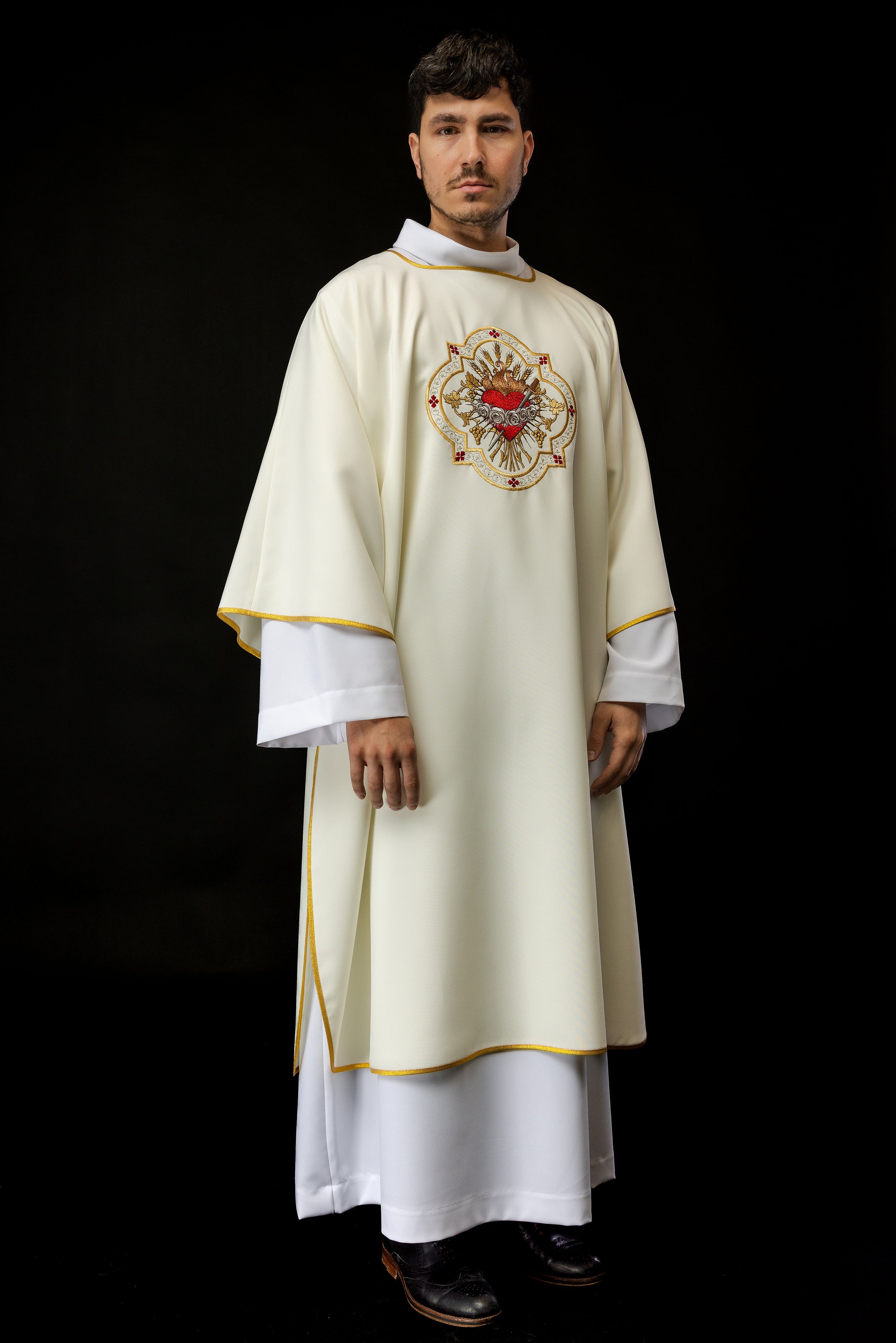 Dalmatica with Heart of Mary motif