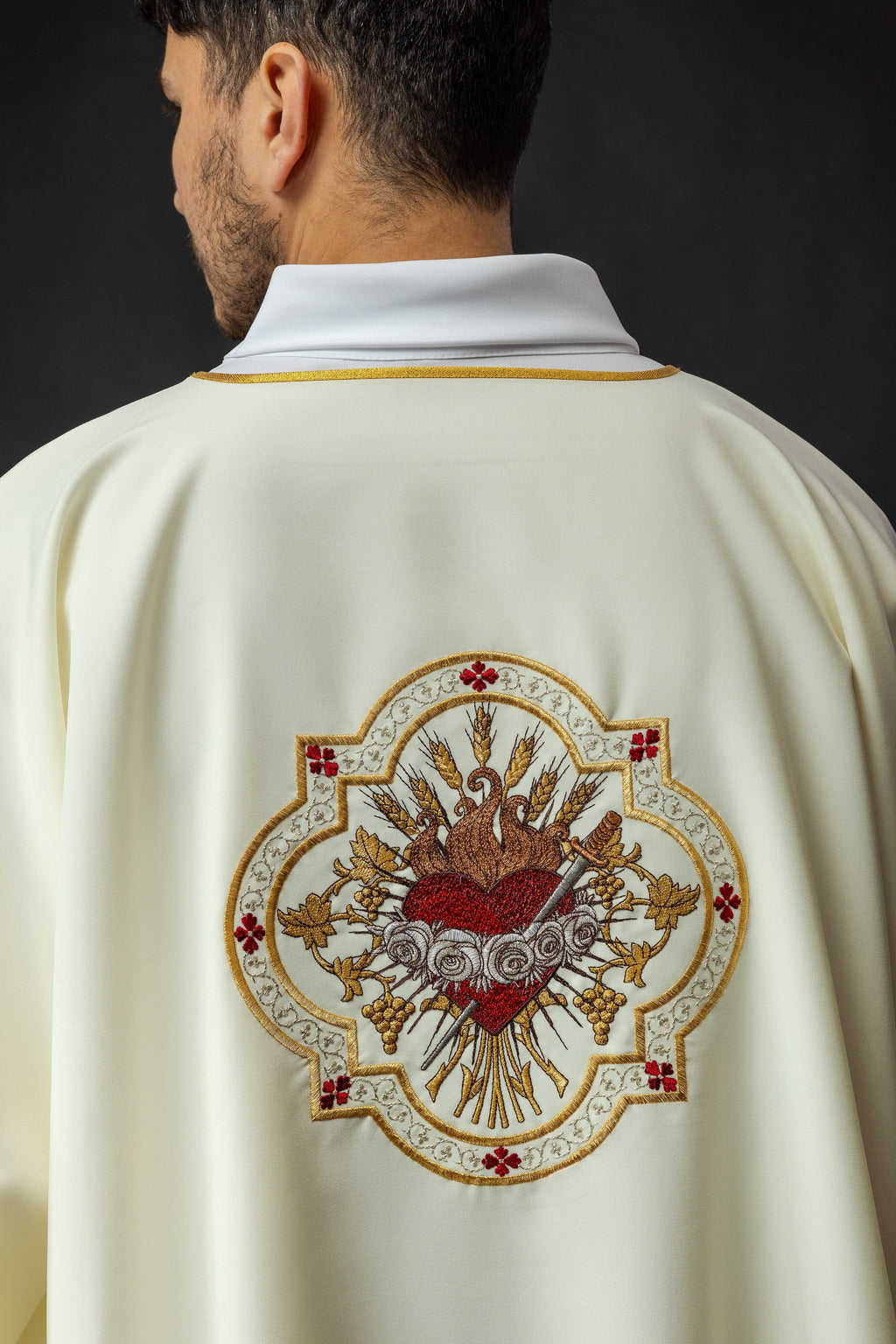 Dalmatica with Heart of Mary motif