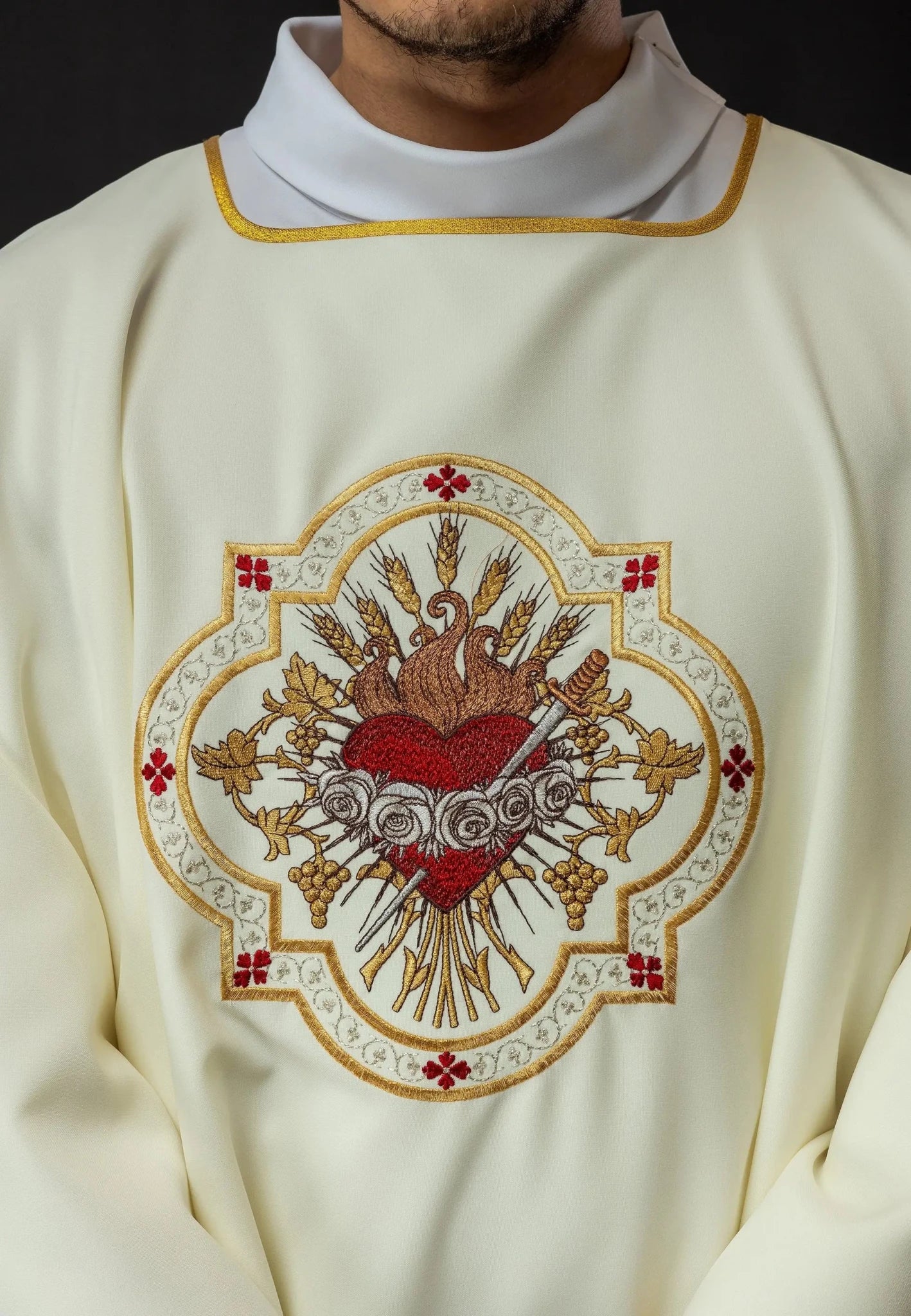 Dalmatica with Heart of Mary motif