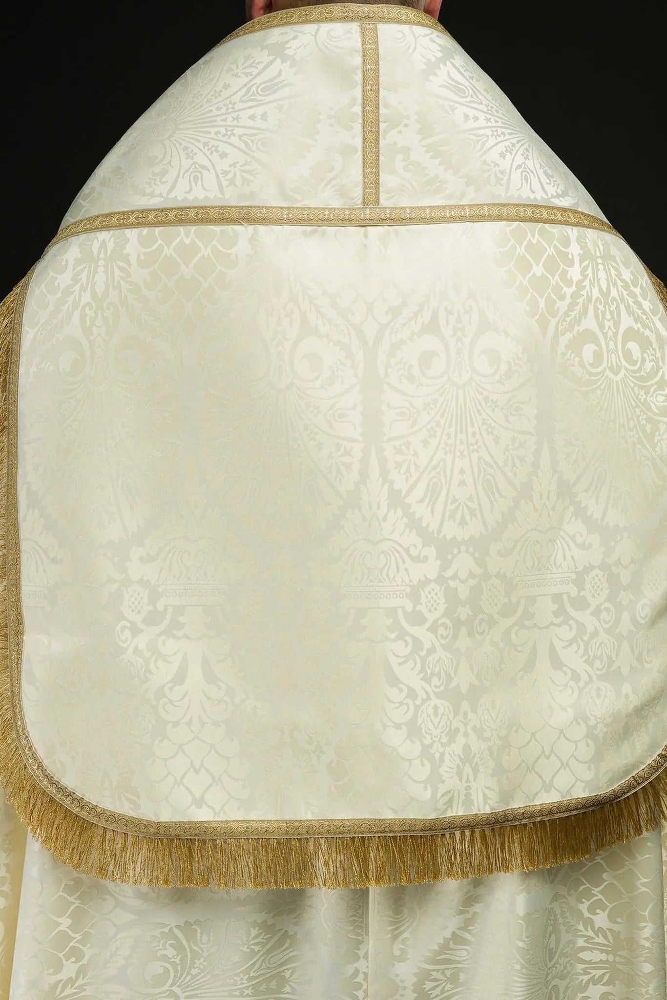 Jacquard Roman cope plain Ecru