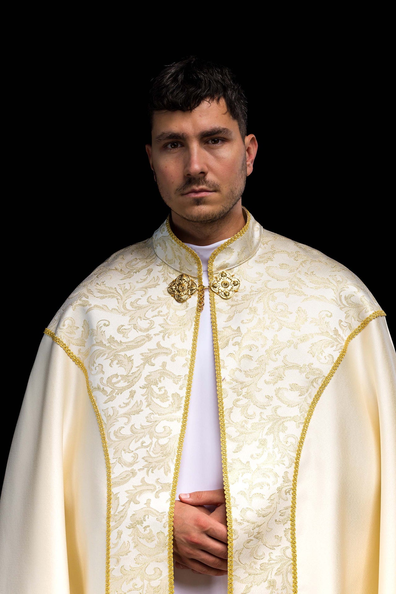 Kapa haftowana ozdobiona tkanina żakardowa ecru - ORNATY.PL