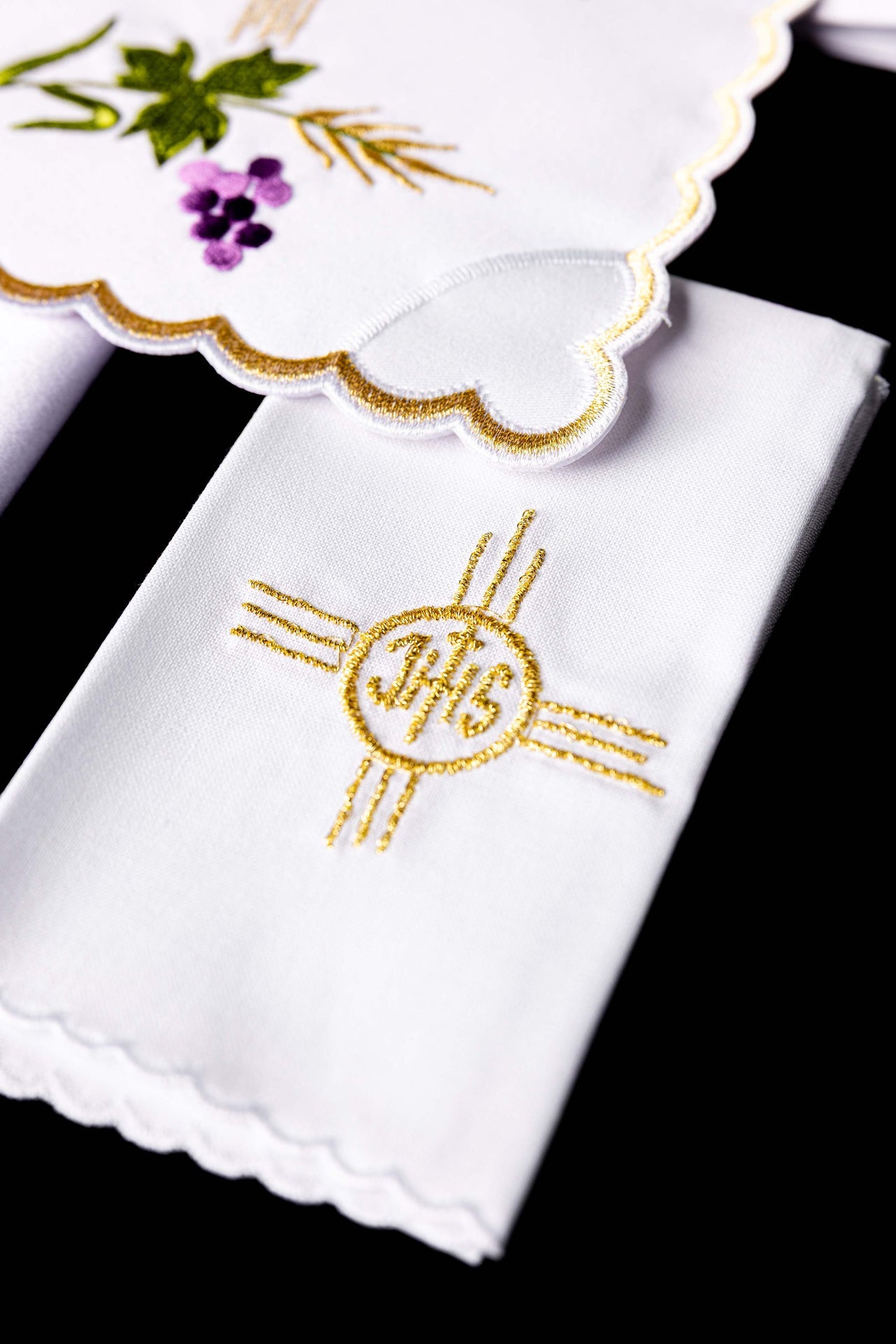 Chalice linen embroidered Cross and IHS