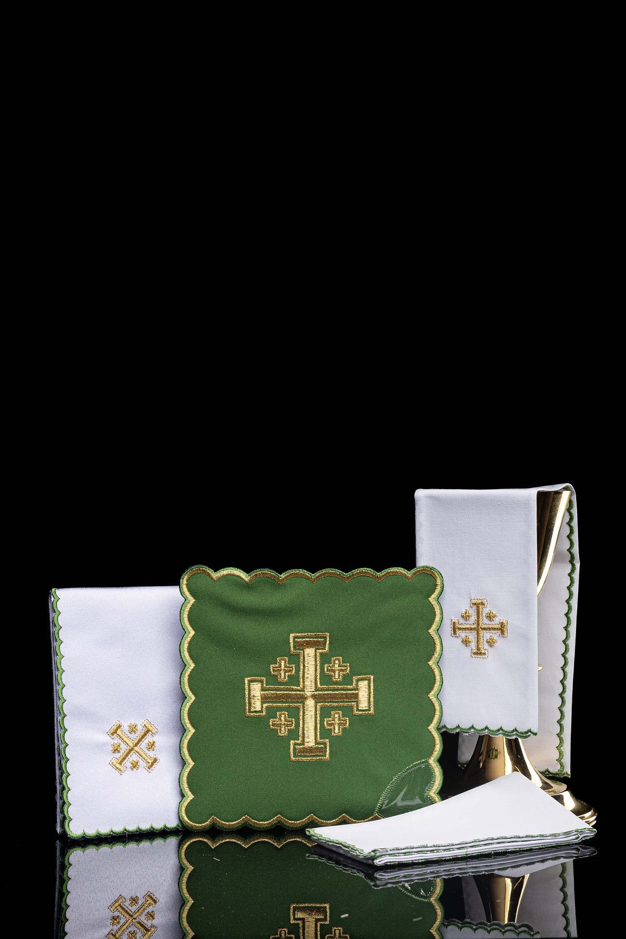 Chalice linen embroidered Jerusalem Cross