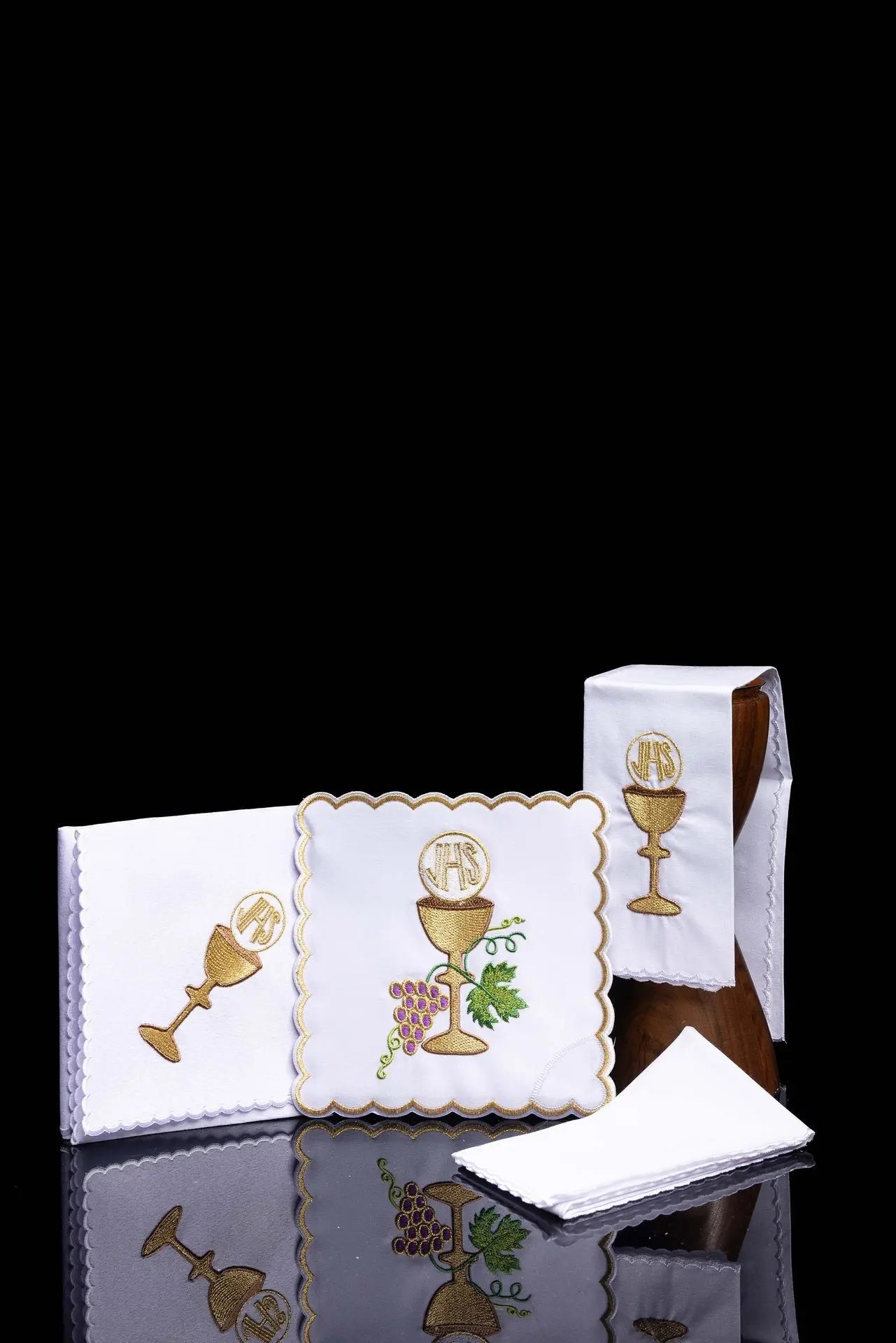 Chalice lingerie embroidered with a chalice motif
