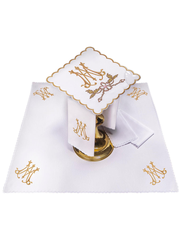 Chalice linen with a Marian motif