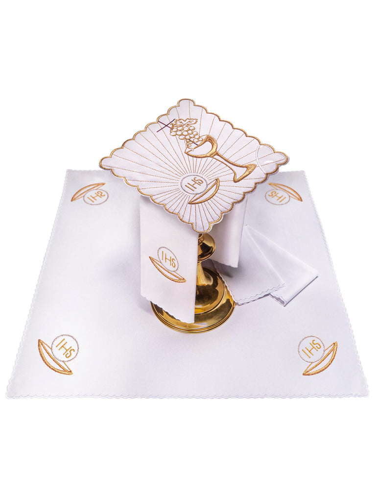Linen chalice linen with Eucharistic embroidery