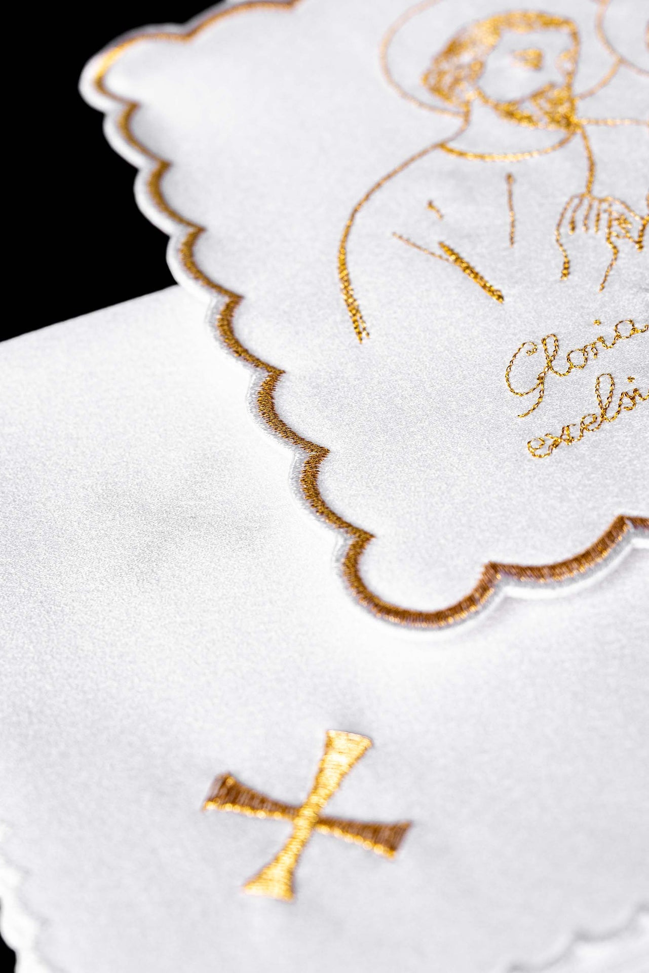 Chalice linen with gold embroidery for Christmas
