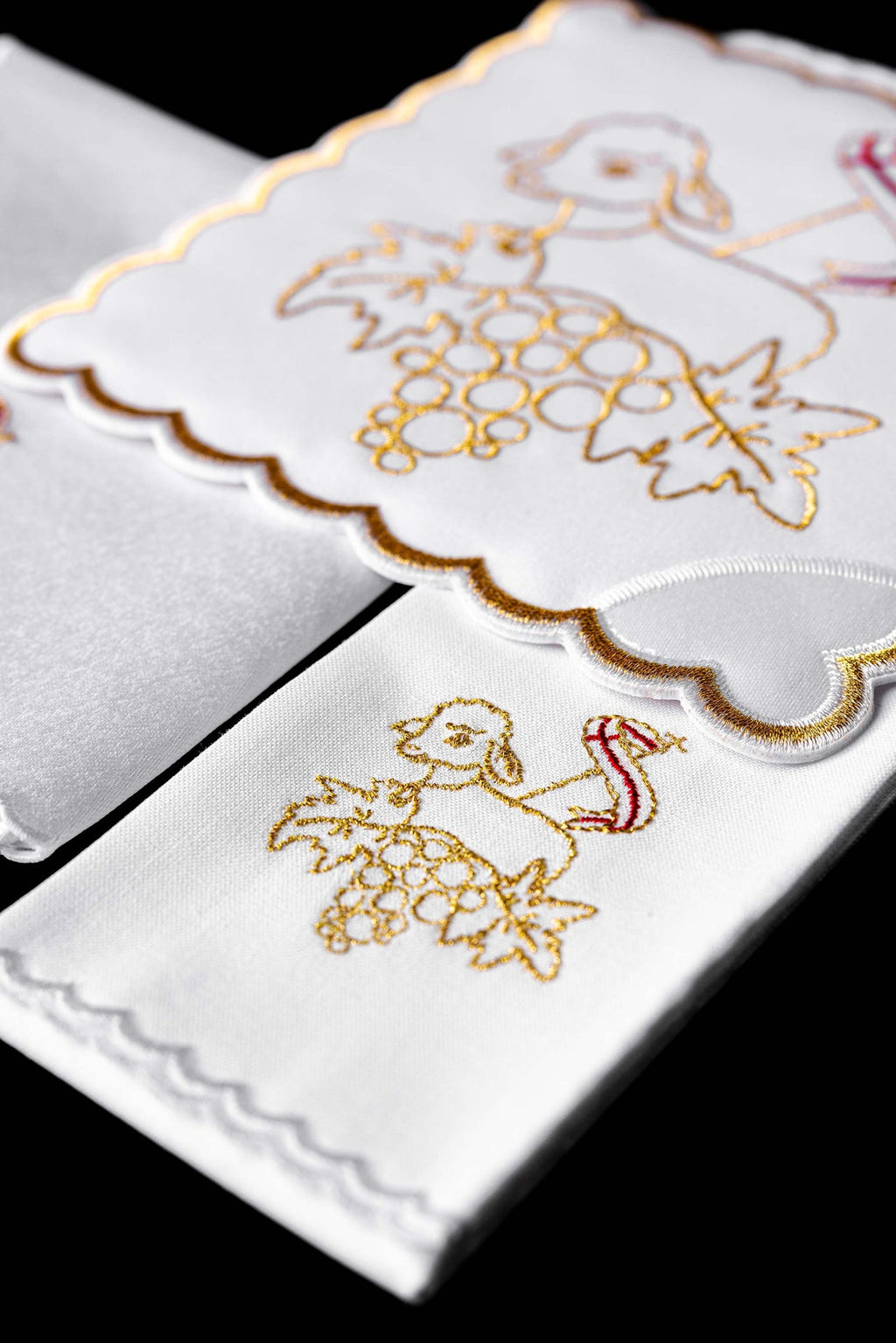 Bielizna kielichowa haftowana Baranek Wielkanocny - ORNATY.PL