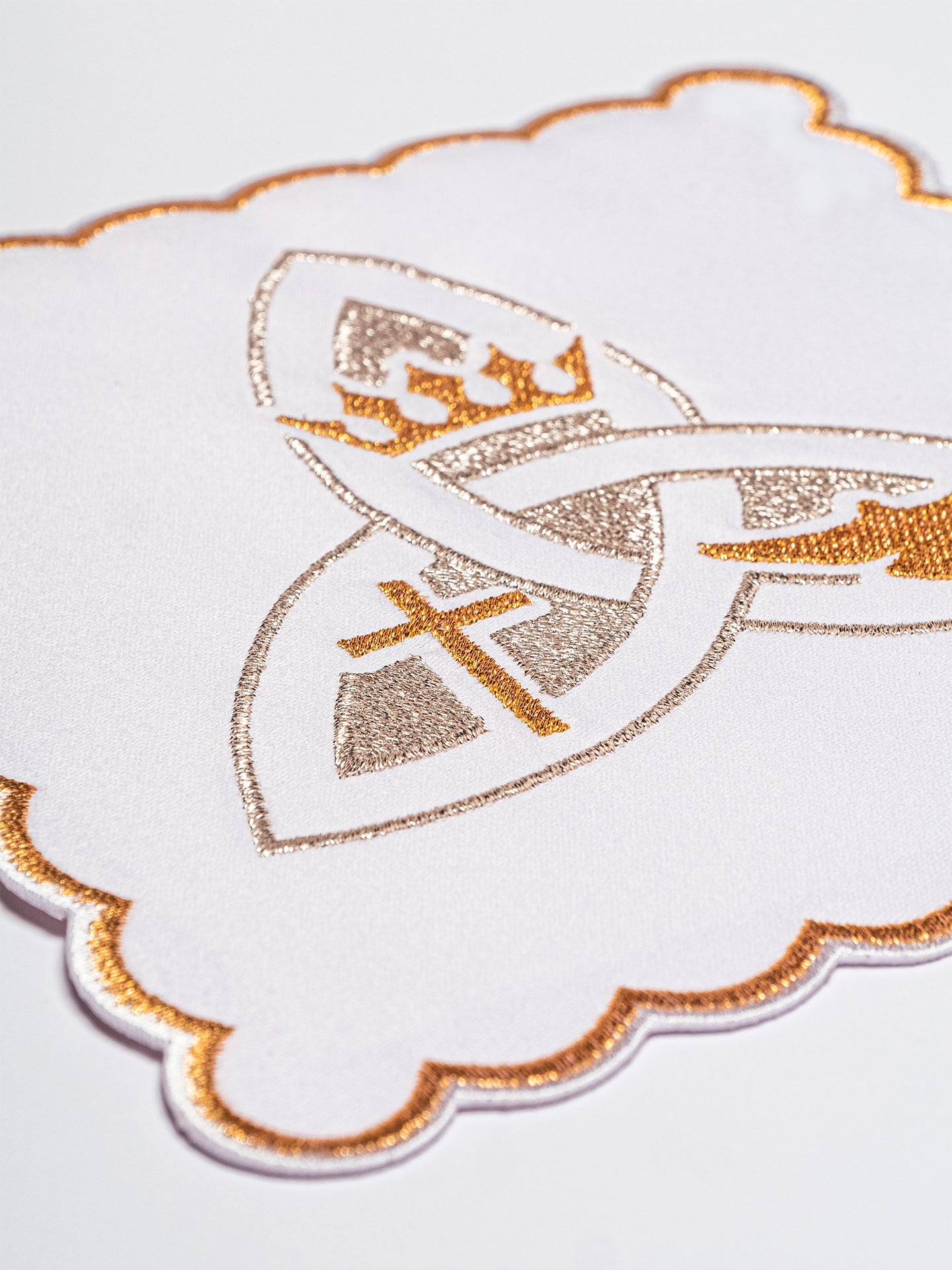 Chalice linen embroidered Trinity symbol