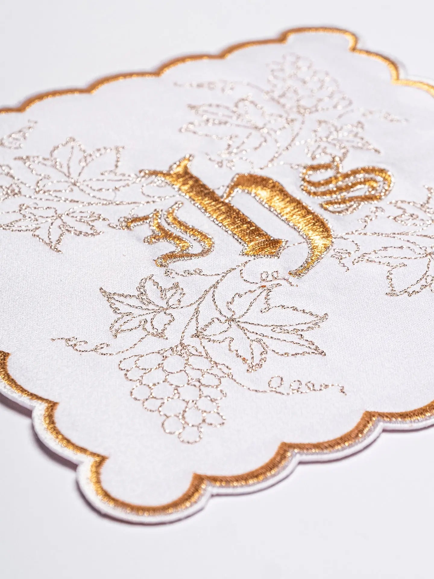 Chalice linen with embroidered IHS and Grape symbol
