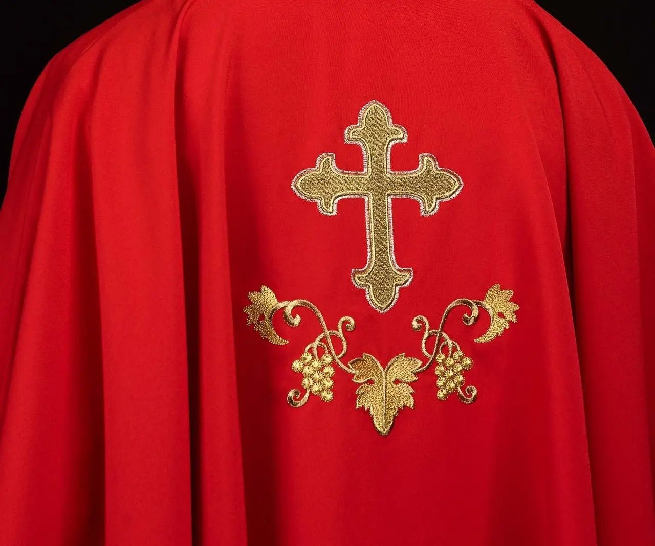 Embroidered chasuble with a cross symbol and wide collar red