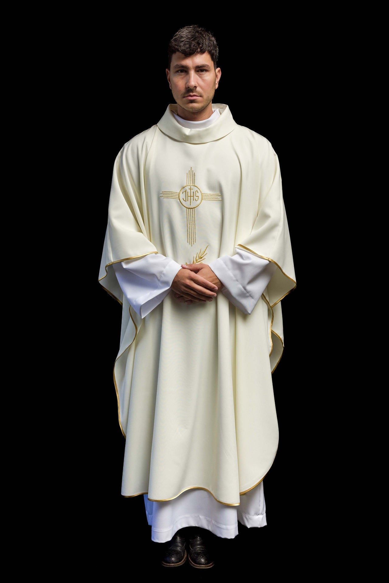 Chasuble with IHS embroidery in ecru
