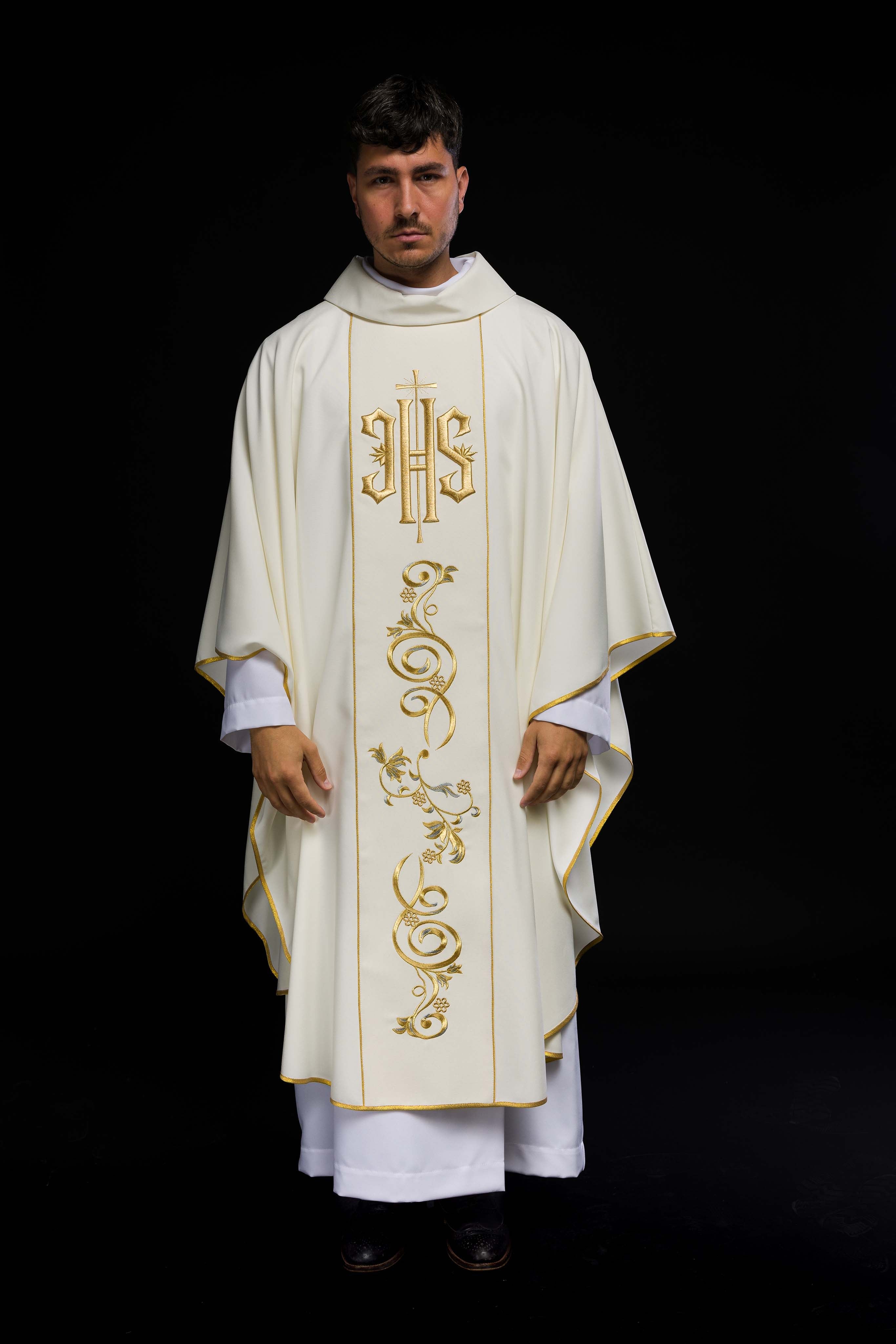 Decorated IHS chasuble in ecru