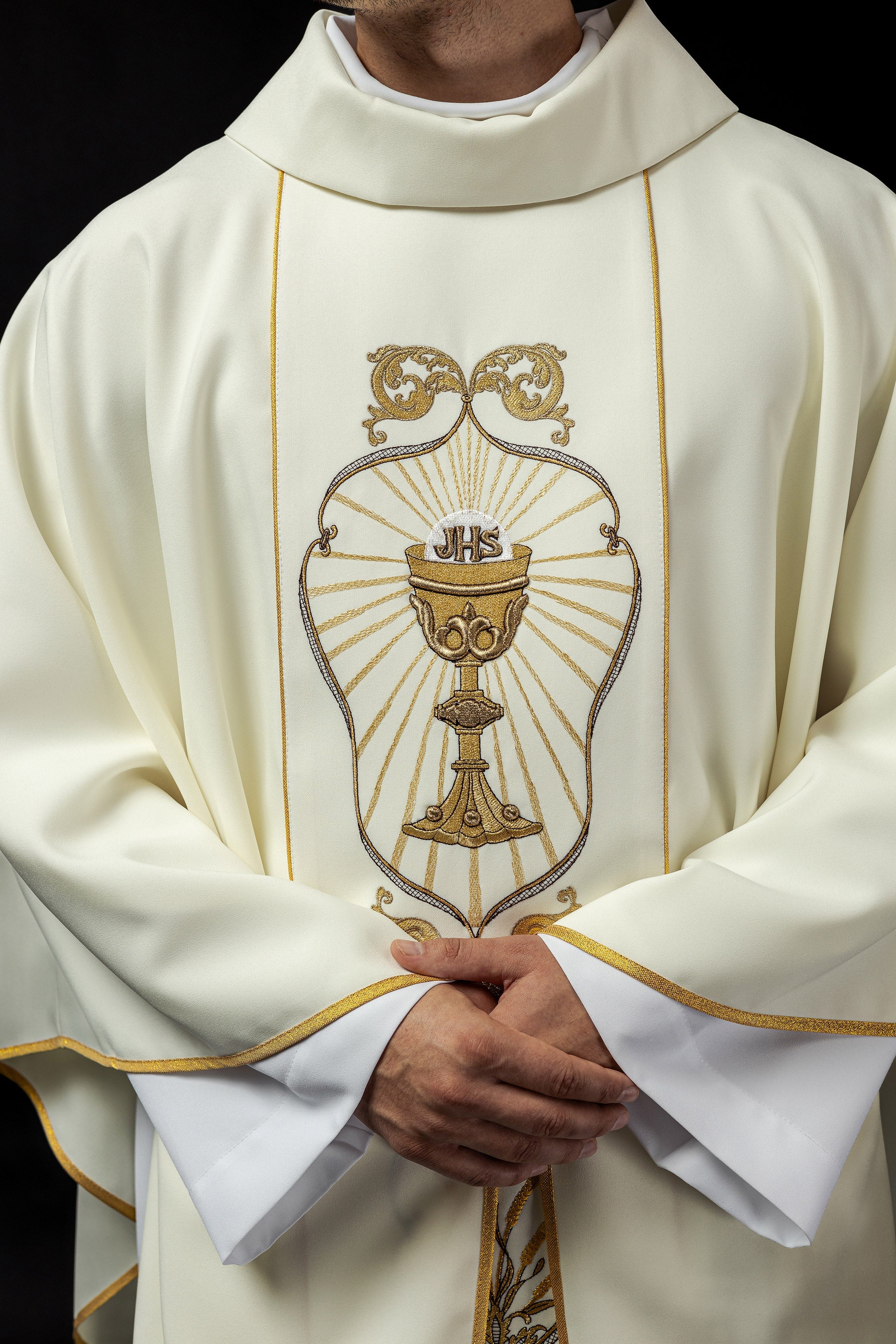 Decorated IHS chasuble in ecru