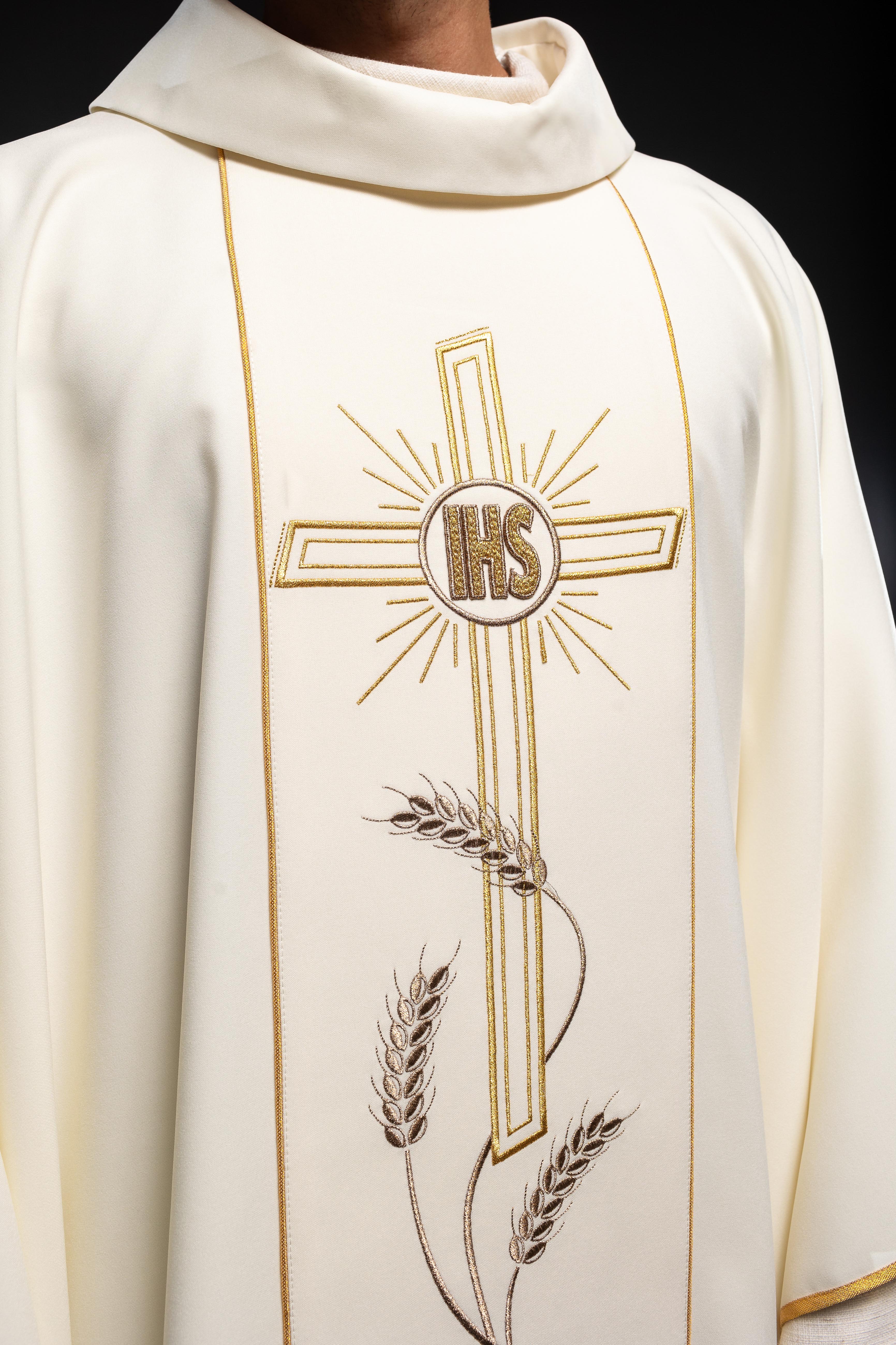 Embroidered chasuble Cross with IHS symbol ecru