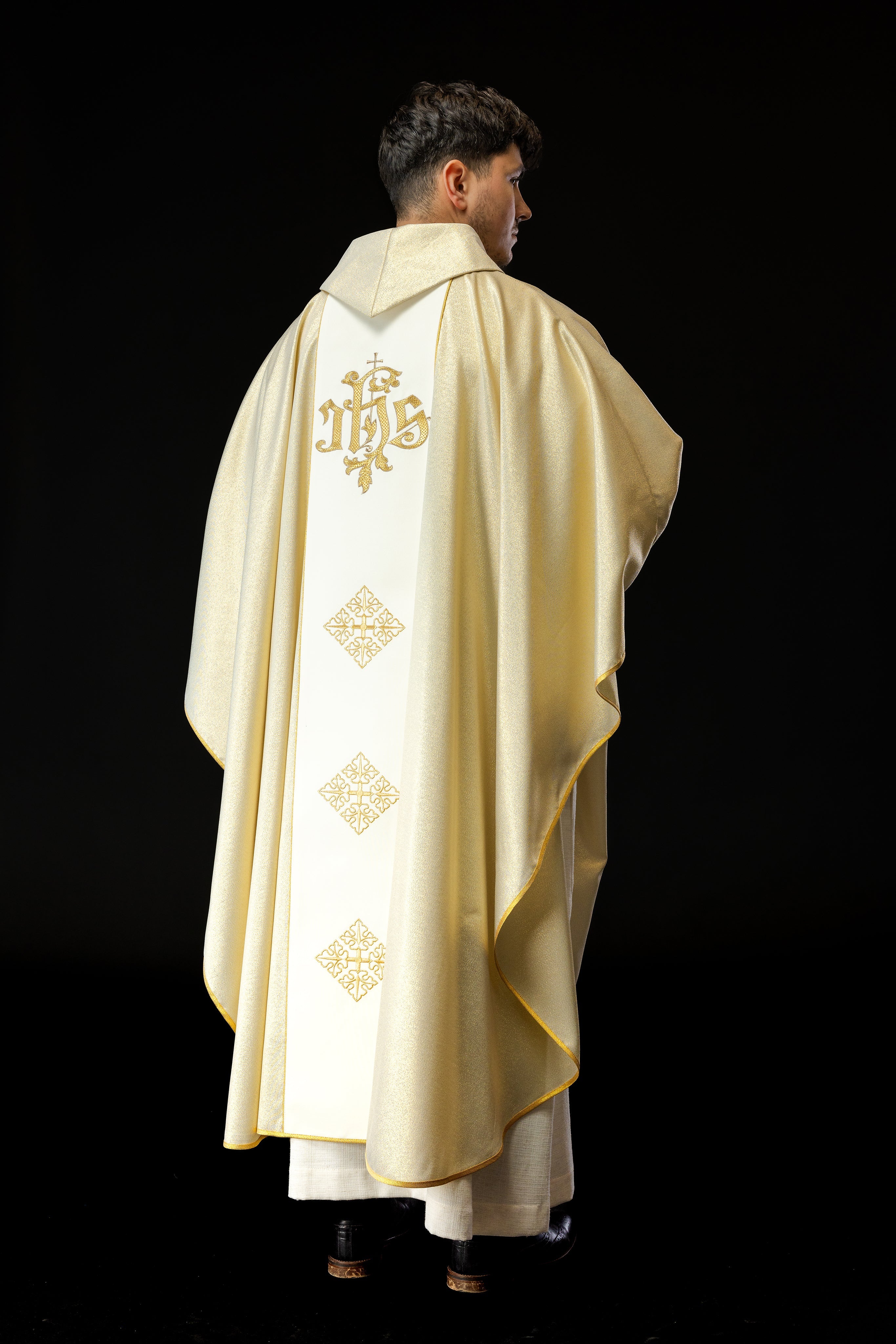 Embroidered chasuble of Jesus the Merciful and IHS in gold