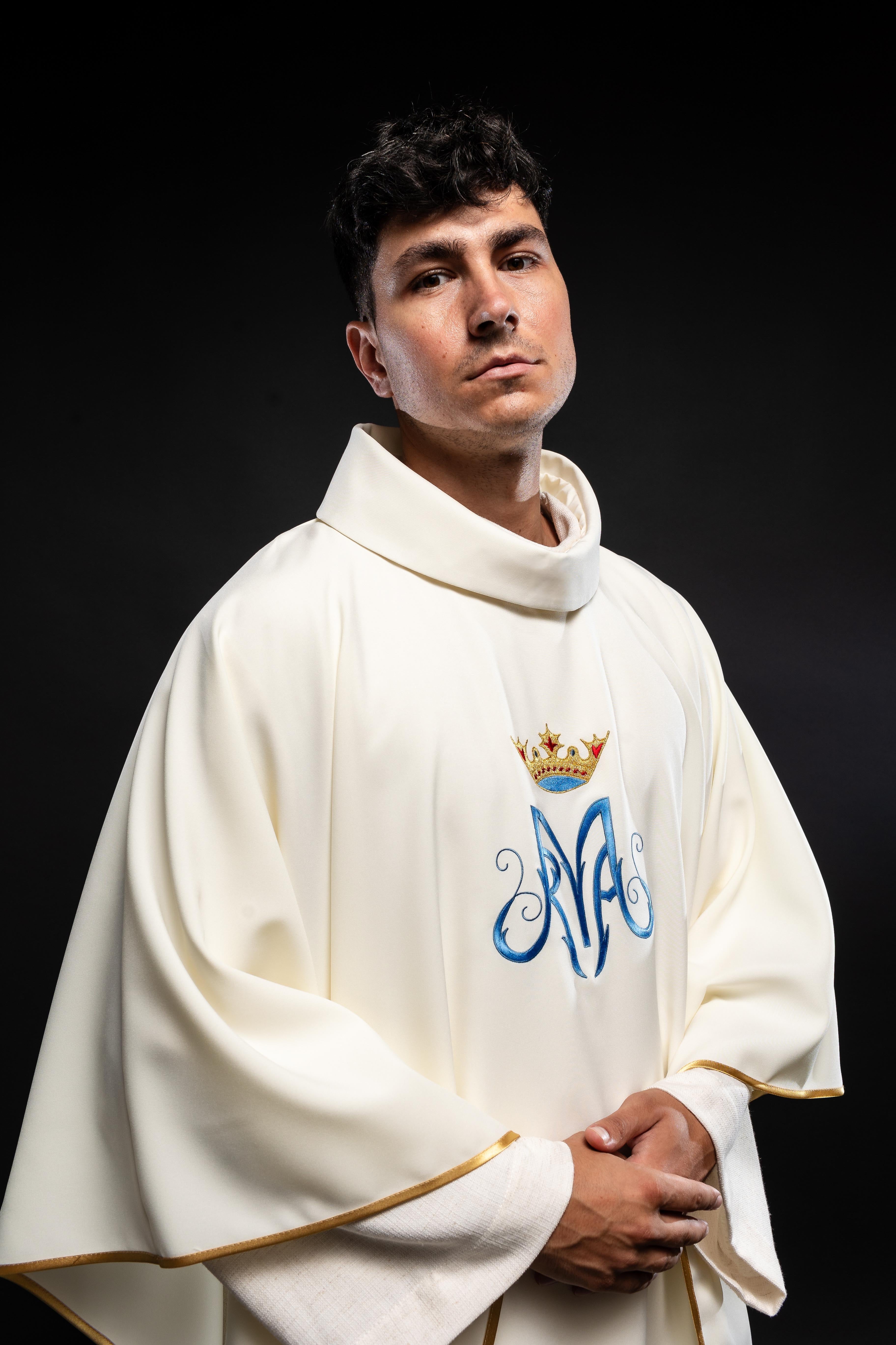 Marian liturgical chasuble in ecru