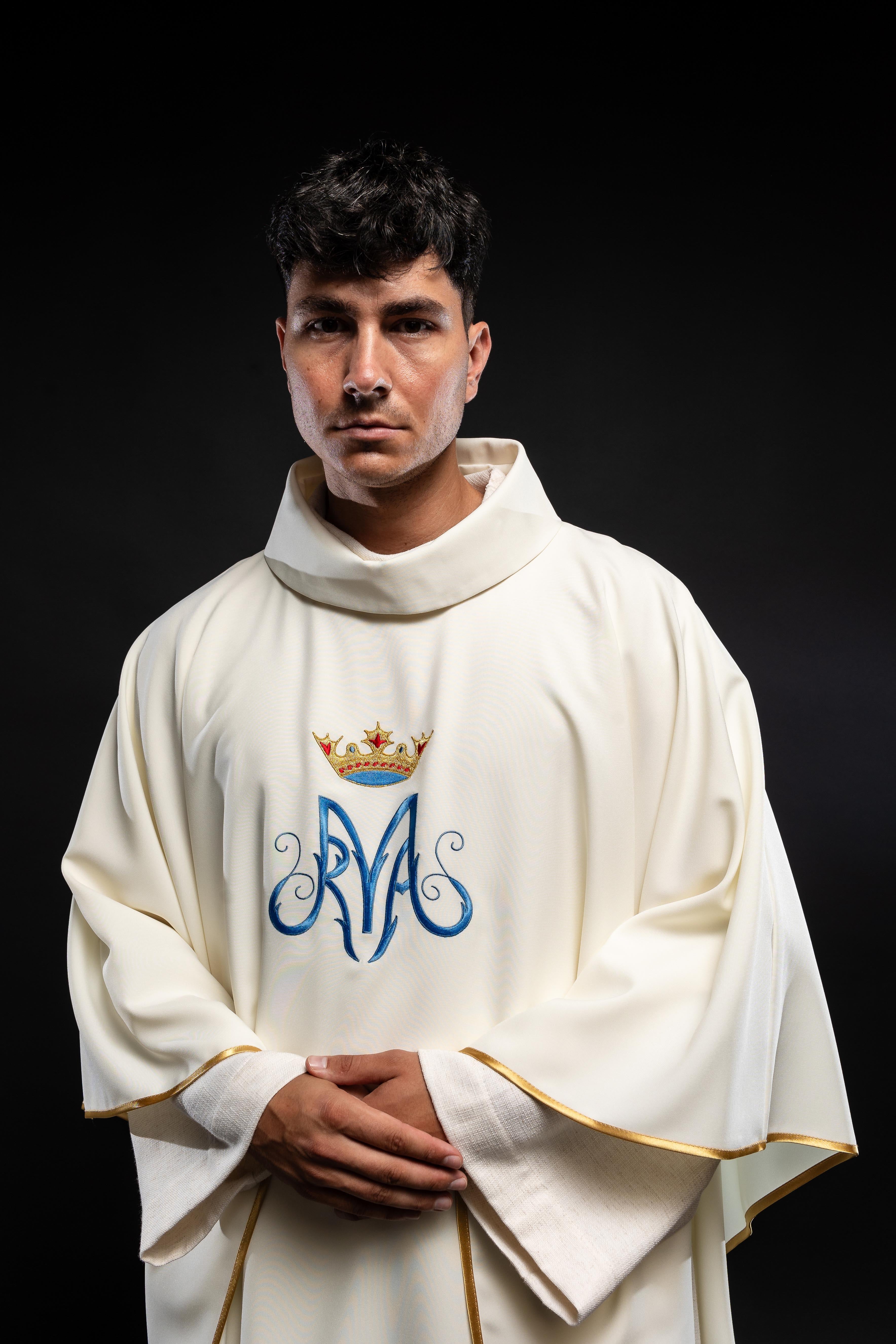 Marian liturgical chasuble in ecru