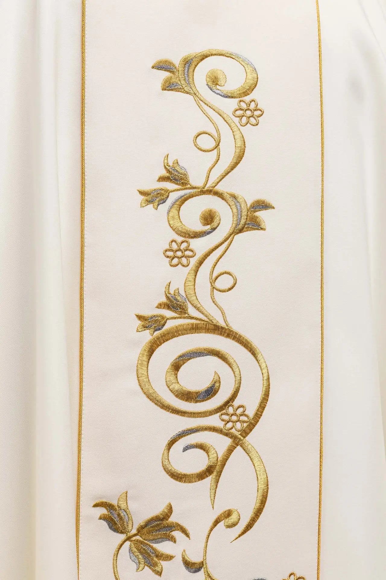 Christmas chasuble with the image of the Holy Family