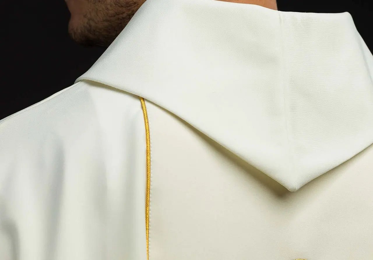 Ecru chasuble with the image of Jesus the Good Shepherd